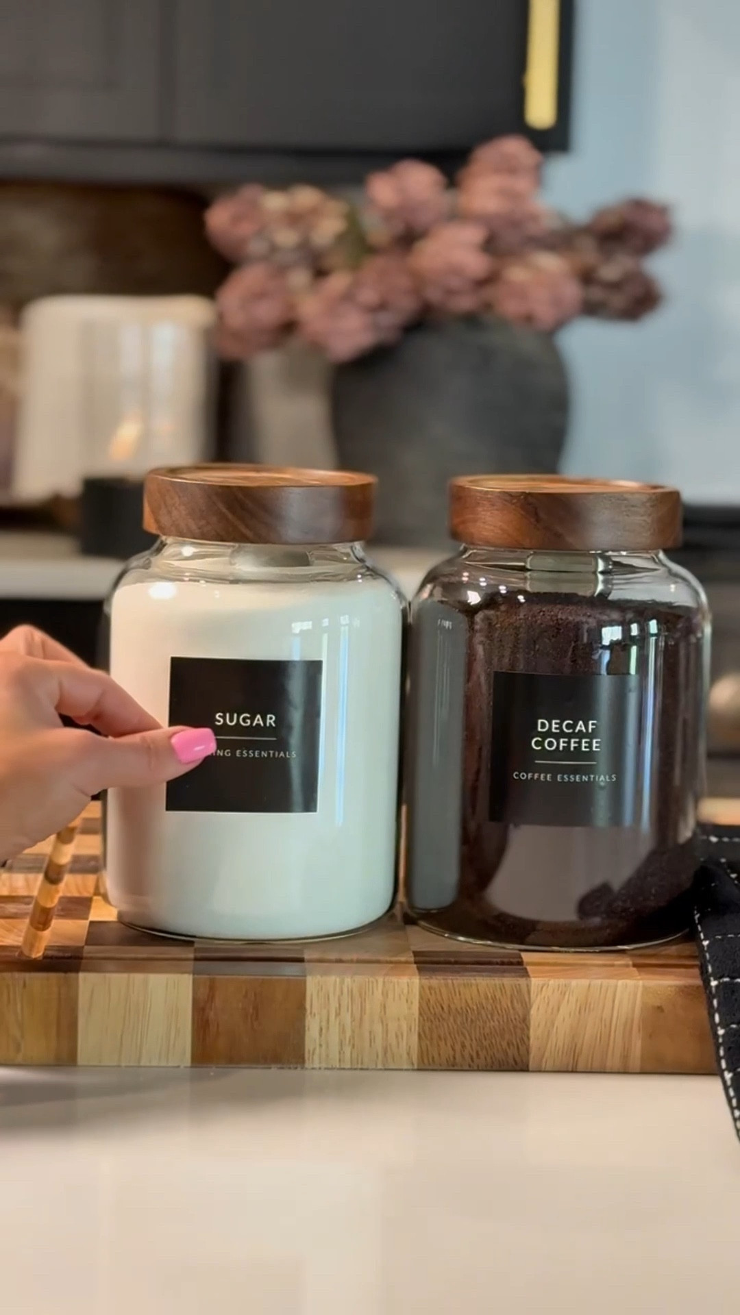 These are the perfect kitchen containers to keep anything fresh! Sealing lids and aesthetic labels it’s perfect to hold your coffee beans and sugar 😍

Kitchen aesthetic. Aesthetic home decor. Kitchen decor. Interior design. Amazon kitchen finds 

#LTKFindsUnder100 #LTKFindsUnder50 #LTKHome