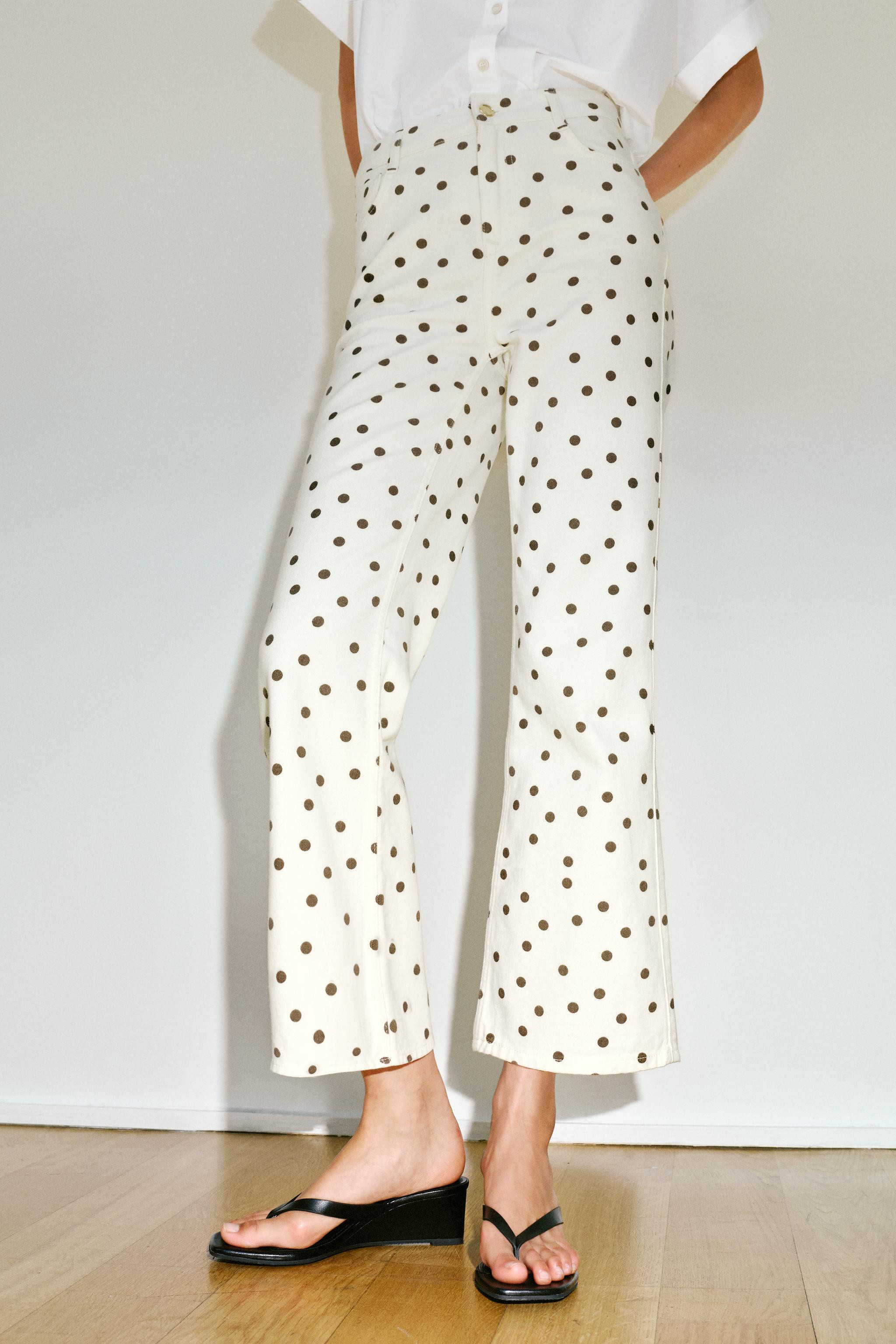 Z1975 MID-WAIST MINI FLARE JEANS WITH DOTS | Zara UK