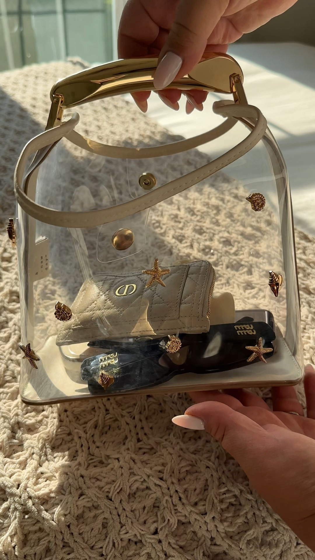 Is there any better feeling than filling a new bag?

#summerbag #clearbag #vacationbag #whatsinmybag

#LTKItBag