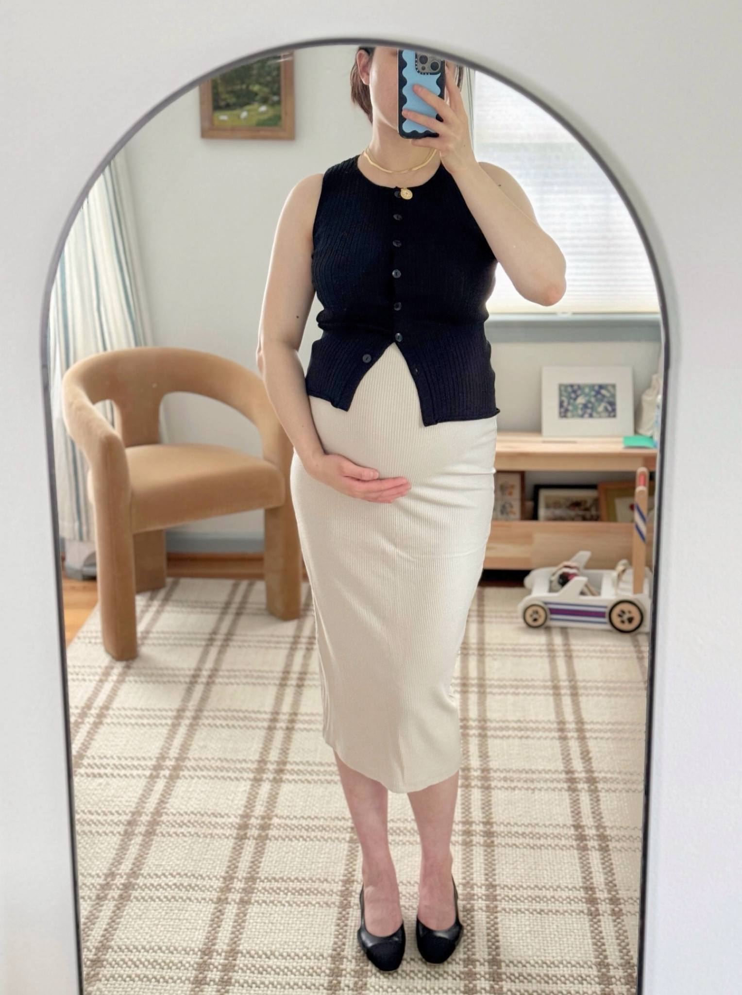 Minimal outfit for the moms-to-be at work🤰


LTKBUMP, bump friendly, maternity outfit, maternity style, workwear, office outfit, target finds, LTKxTarget

#LTKWorkwear #LTKBump #LTKStyleTip