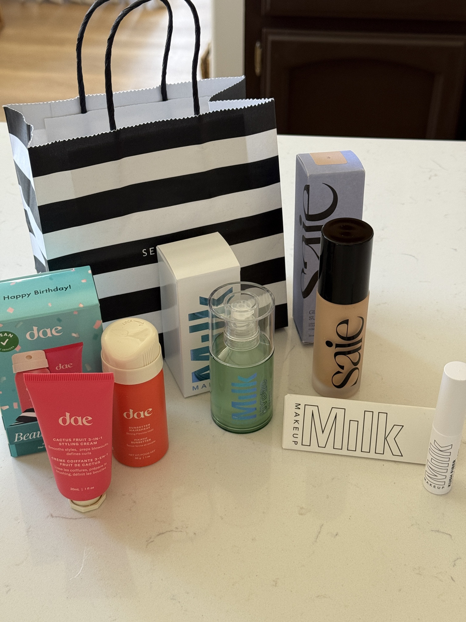 Restocking the beauty staples 🤍 My go-to Milk Makeup favs!
#LTKfinds #SephoraFinds #BeautyMustHaves #saie #milkmakeup #daehair #sephora

#LTKgrwm #LTKBeauty #LTKSpringSale