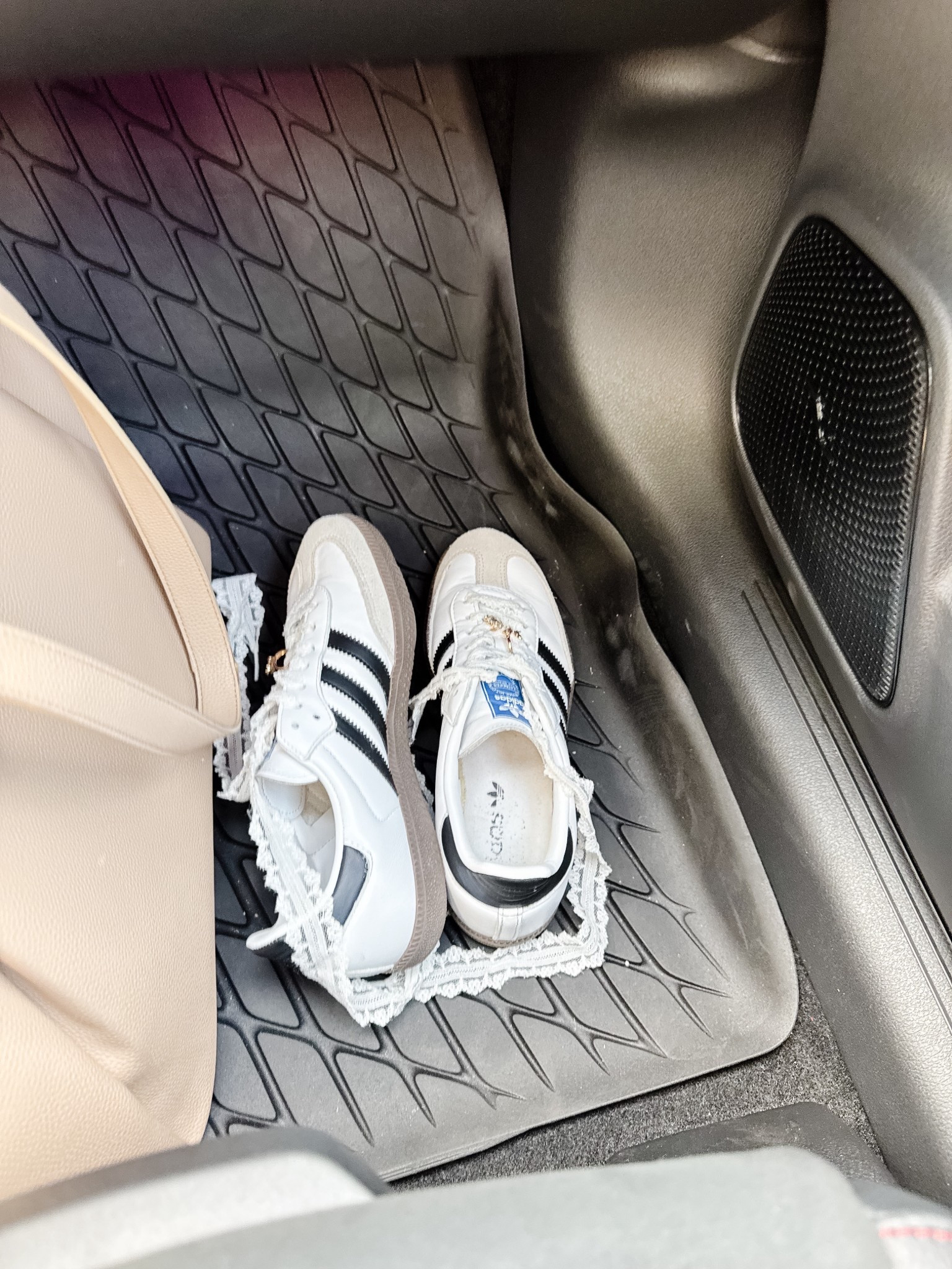 COME ON IN: Road trip essentials! Romper, laptop bag, Adidas Sambas and cute Anthropologie lace shoelaces! 

#LTKStyleTip #LTKTravel #LTKActive