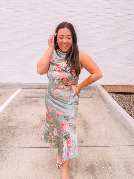 Hello Molly spring wedding guest dress! 15% off! Wearing a large! #weddingguestdress

#LTKwedding #LTKstyletip #LTKmidsize