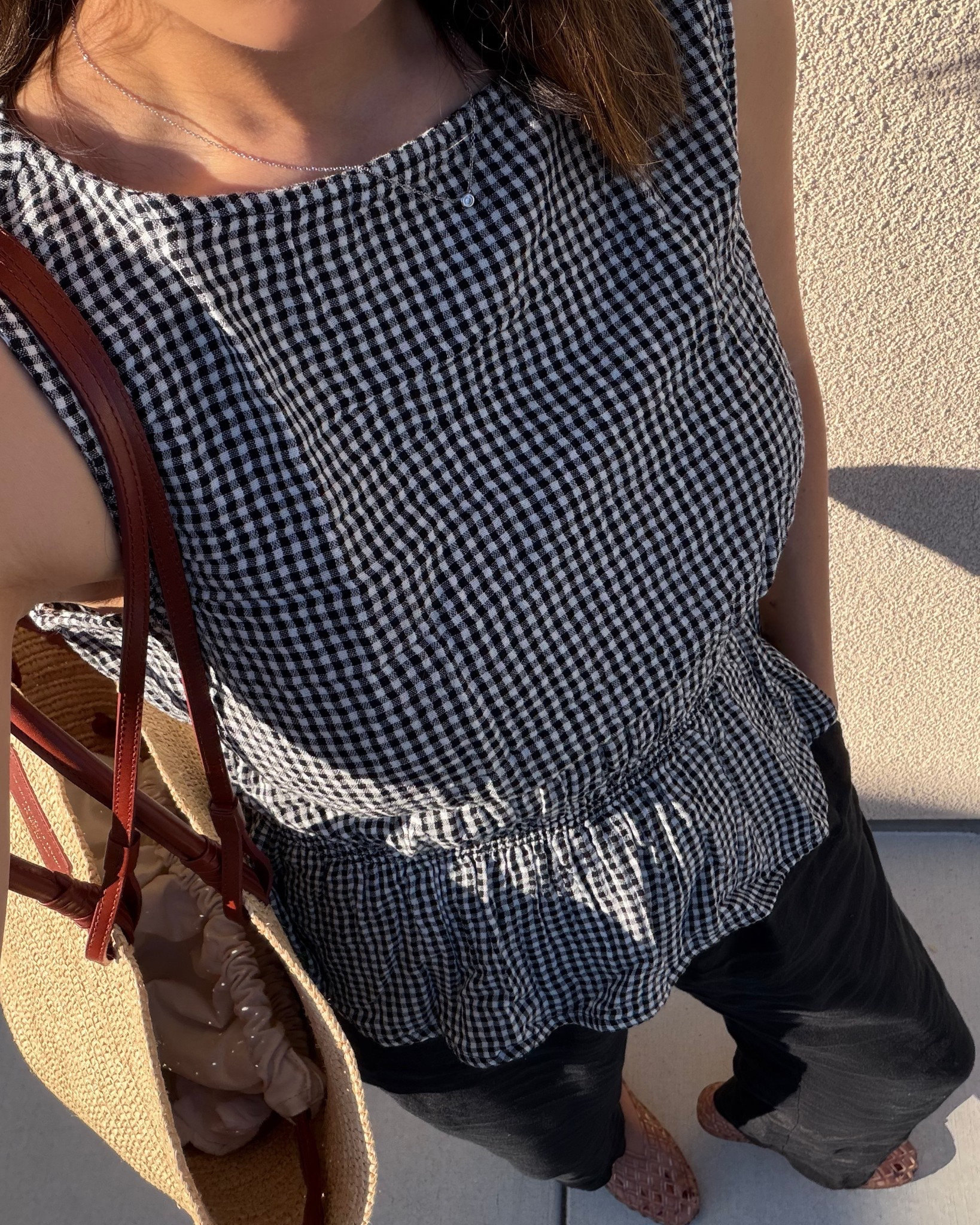 Heat wave outfit for hot temps ☀️ 

This gap top is so comfy & lightweight! Good coverage, breathable and a cute mom top. 100% cotton. On sale under $40!

BR linen pants xs petite 

Summer spring outfit/ easy mom outfit / comfy casual chic 

#LTKmomlife #LTKSaleAlert #LTKootd