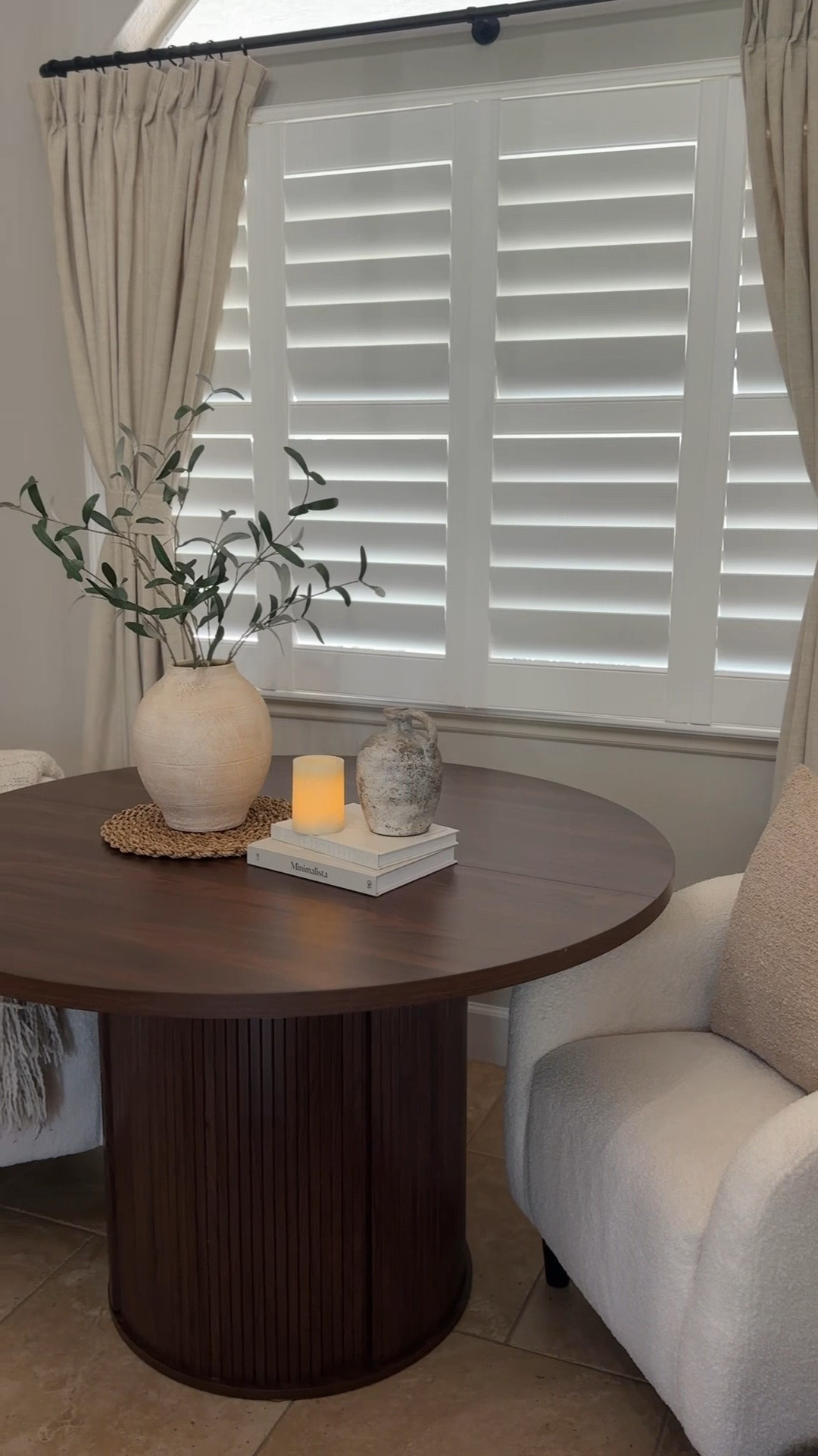 Creating cozy moments with a few of my favorite home finds 🤍 


#Amazon #HomeDecor #NeutralHome #CozyHome #ParkerStyle

#LTKHome