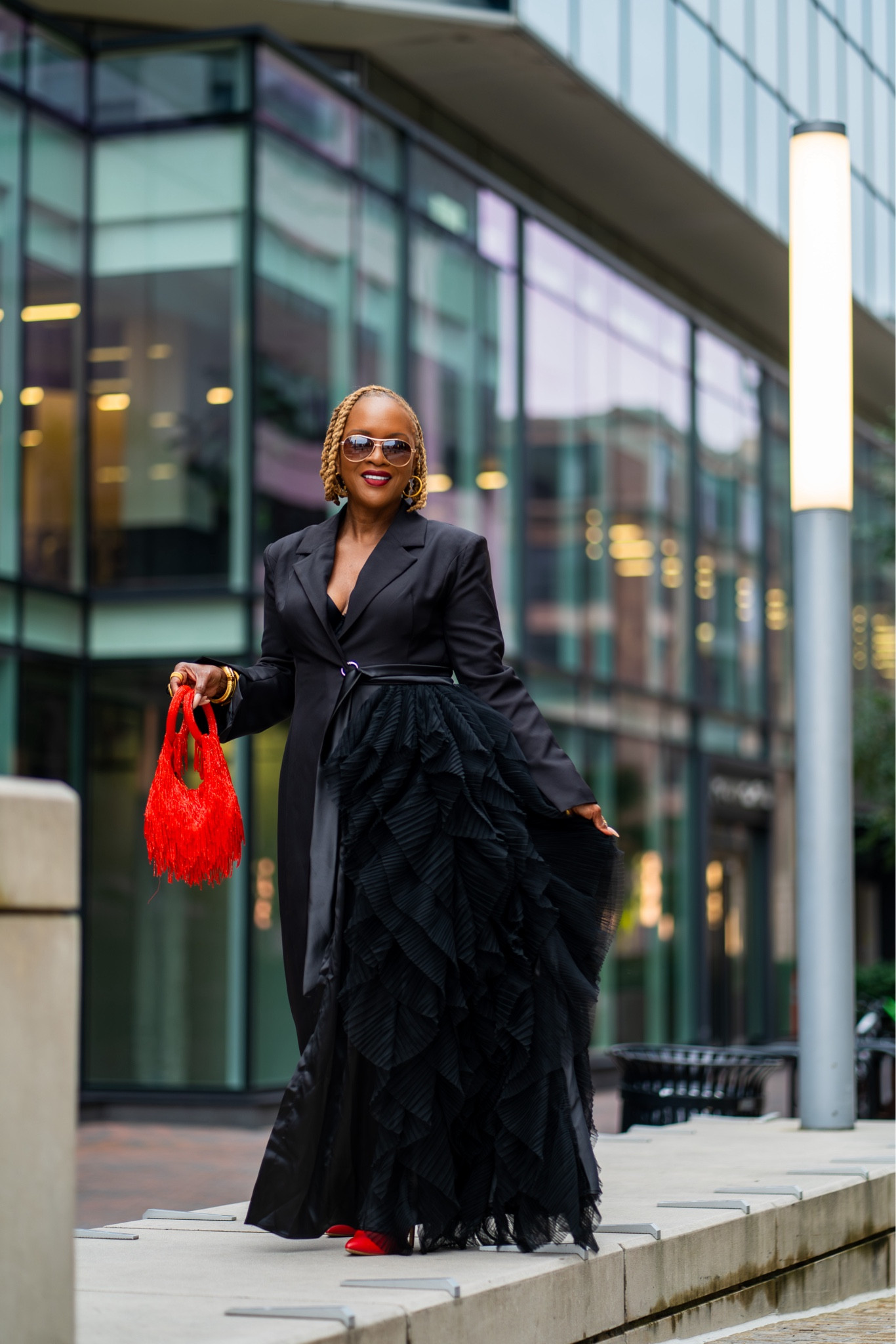 A fun maxi blazer black dress for all the holiday parties 

#LTKHoliday #LTKMidsize #LTKParties