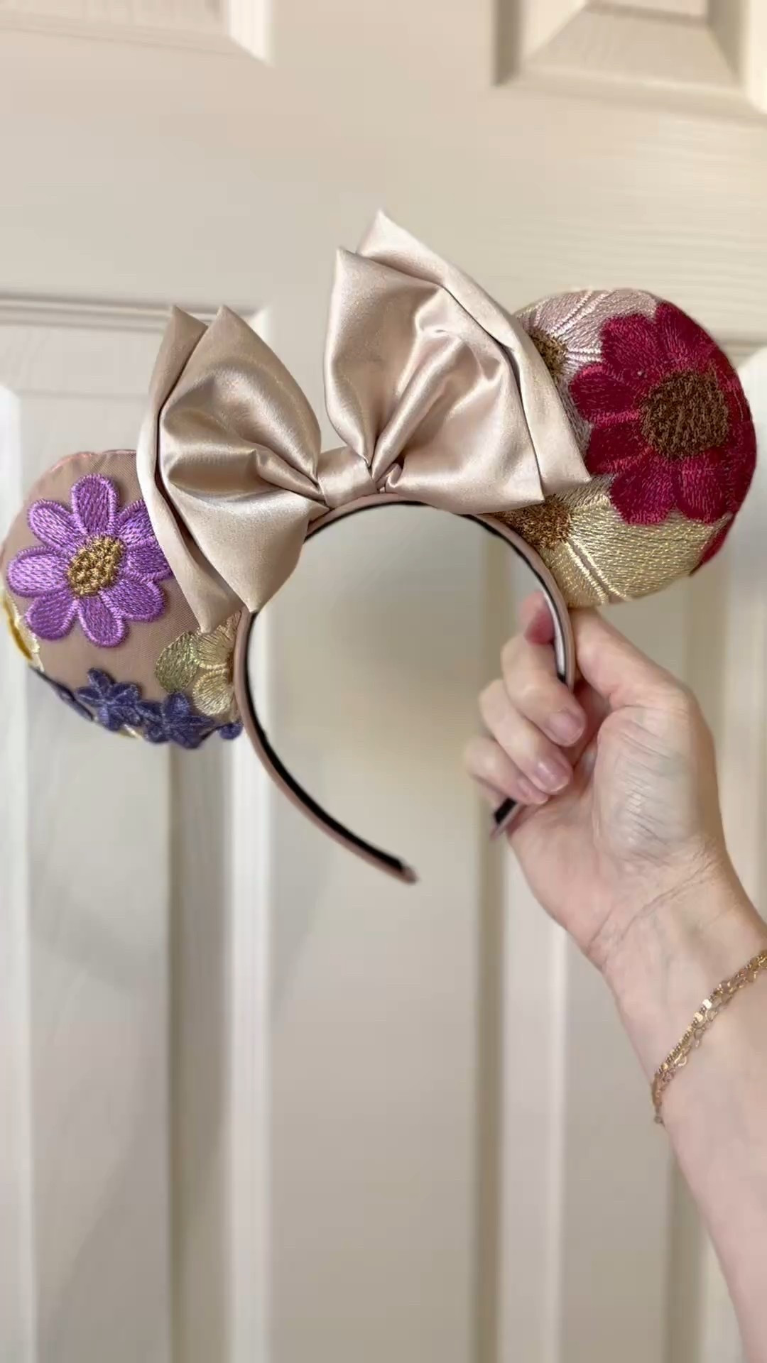 The prettiest custom flower Minnie ears for Epcot’s flower and garden festival. Ears are from @parkhopperdesign  Disney outfit, Epcot outfit, Minnie ears, Disney outfit inspo #disneyoutfit #disneyparkoutfit #minnieears 

#LTKStyleTip #LTKWatchNow #LTKSeasonal