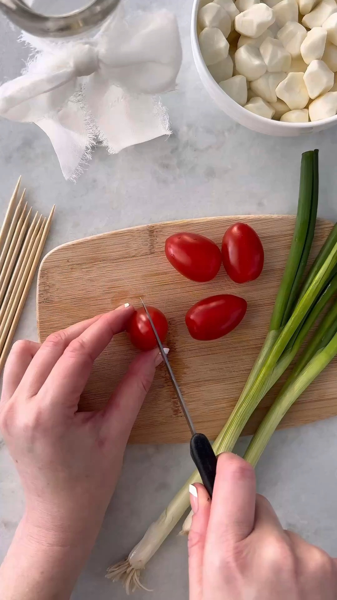 This Caprese Tulips Bouquet is made with grape tomatoes, mini mozzarella, and scallions.

See details:
https://domesticallyblissful.com/caprese-tulips-bouquet/



#LTKfoodie #LTKSeasonal #LTKspring