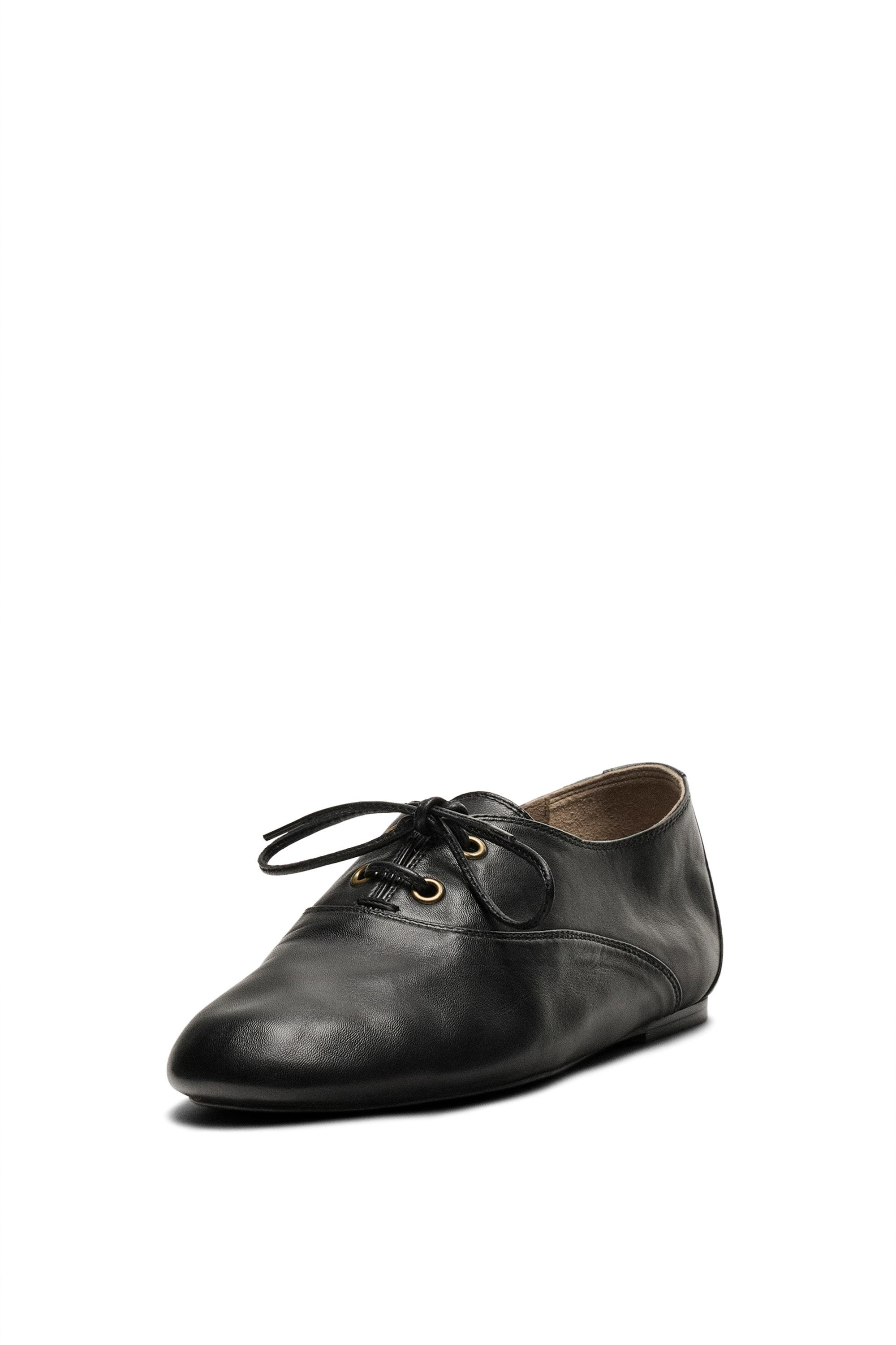 Soft leather lace-up shoe - BLACK | Massimo Dutti US