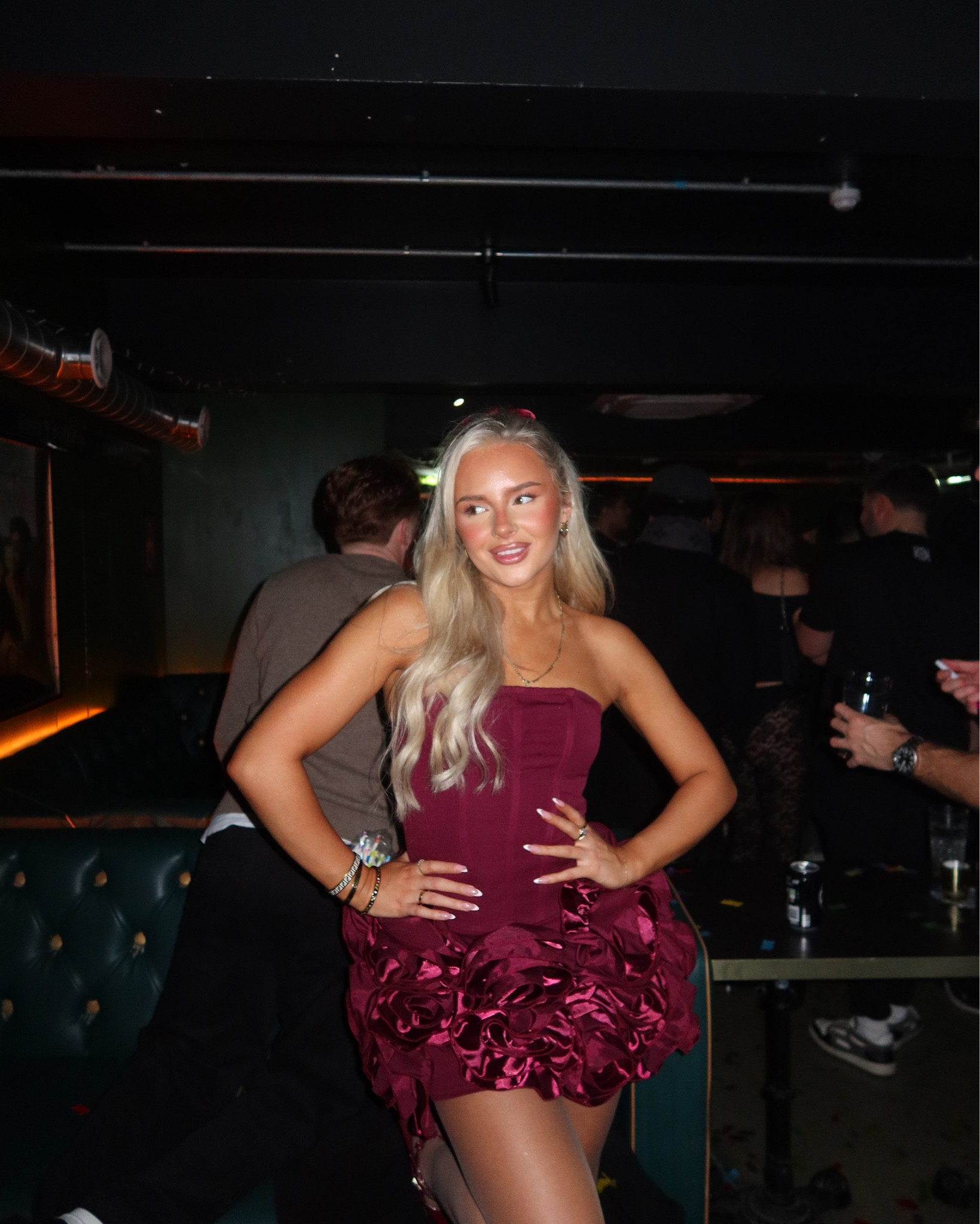 Party dress, party season, sparkle season, Christmas dress, burgundy  

#LTKpartywear #LTKwinter #LTKuk