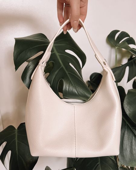 Amazon Y2K style white shoulder bag - affordable and great quality 

Spring handbags, Canadian amazon finds


#LTKitbag #LTKstyletip #LTKfindsunder50