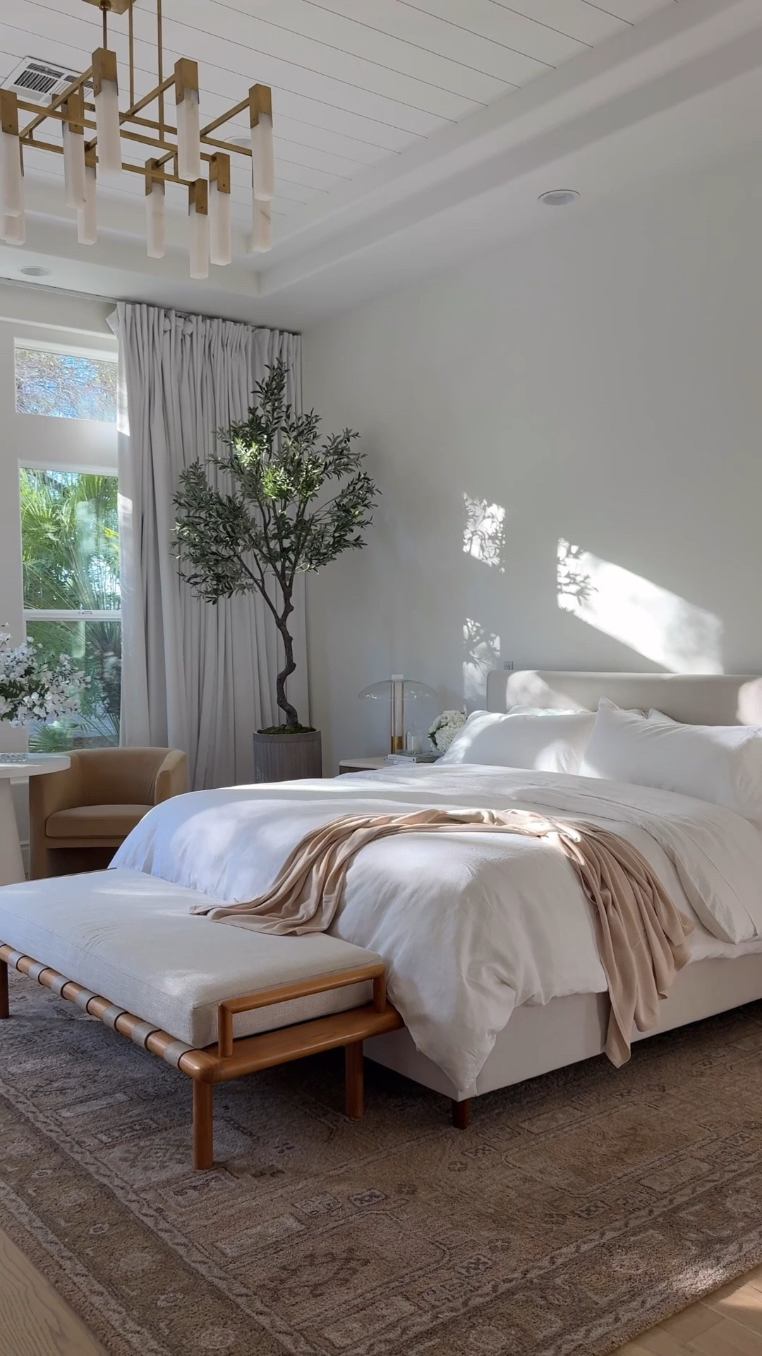 Three ways to style one bed, because why settle for just one look? Playing with different @bed.threads combinations to show just how much a quick color swap can shift the entire energy of a room
1) The Moody look: Rich, deep Espresso with warm Vanilla organic cotton sheets for an inviting, lived-in feel.

2) The Classic White: Fresh White linen bedding anchored by a soft neutral throw for touchable warmth.

3) The Earthy Neutral: Calming, grounded tones (these are Cacao and Portobello) that bring a refined, natural feel to the space.

Which look are you choosing for your bedroom? Let me know in the comments!

#LTKHome #LTKdayinmylife #LTKmomlife
