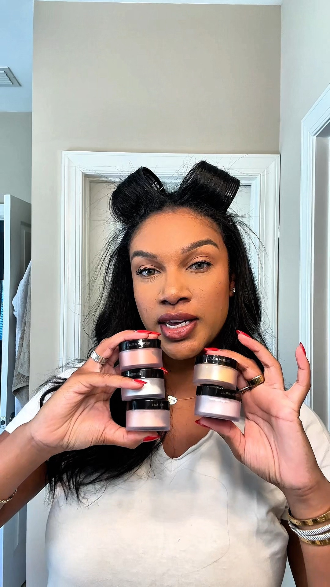 Bright, smooth, flawless under-eyes with this powder. Lightweight and finely milled, it sets concealer, blurs fine lines, prevents creasing, and gives a natural airbrushed finish.

Laura Mercier, Secret Brightening Powder, under eye setting powder, Sephora, Ulta Beauty 


#LTKFallSale #LTKBeauty #LTKFindsUnder50