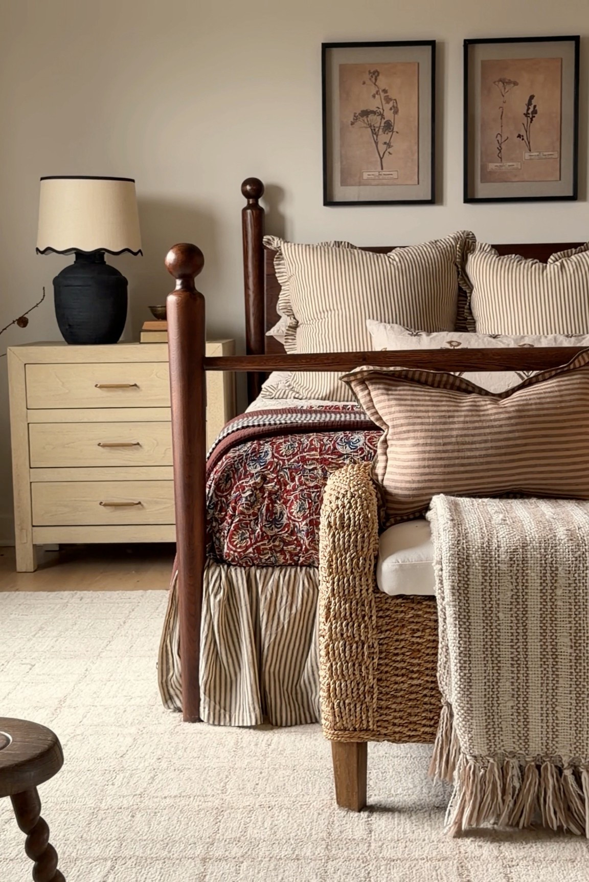 Warm neutrals, vintage wood tones, layered bedding, cozy textures, brass + wicker accents 🤎
 