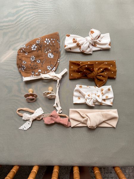 Baby girl accessories like bows, headbands and bonnets are my new obsession. How cute are these?! 

#LTKkids #LTKbump #LTKbaby