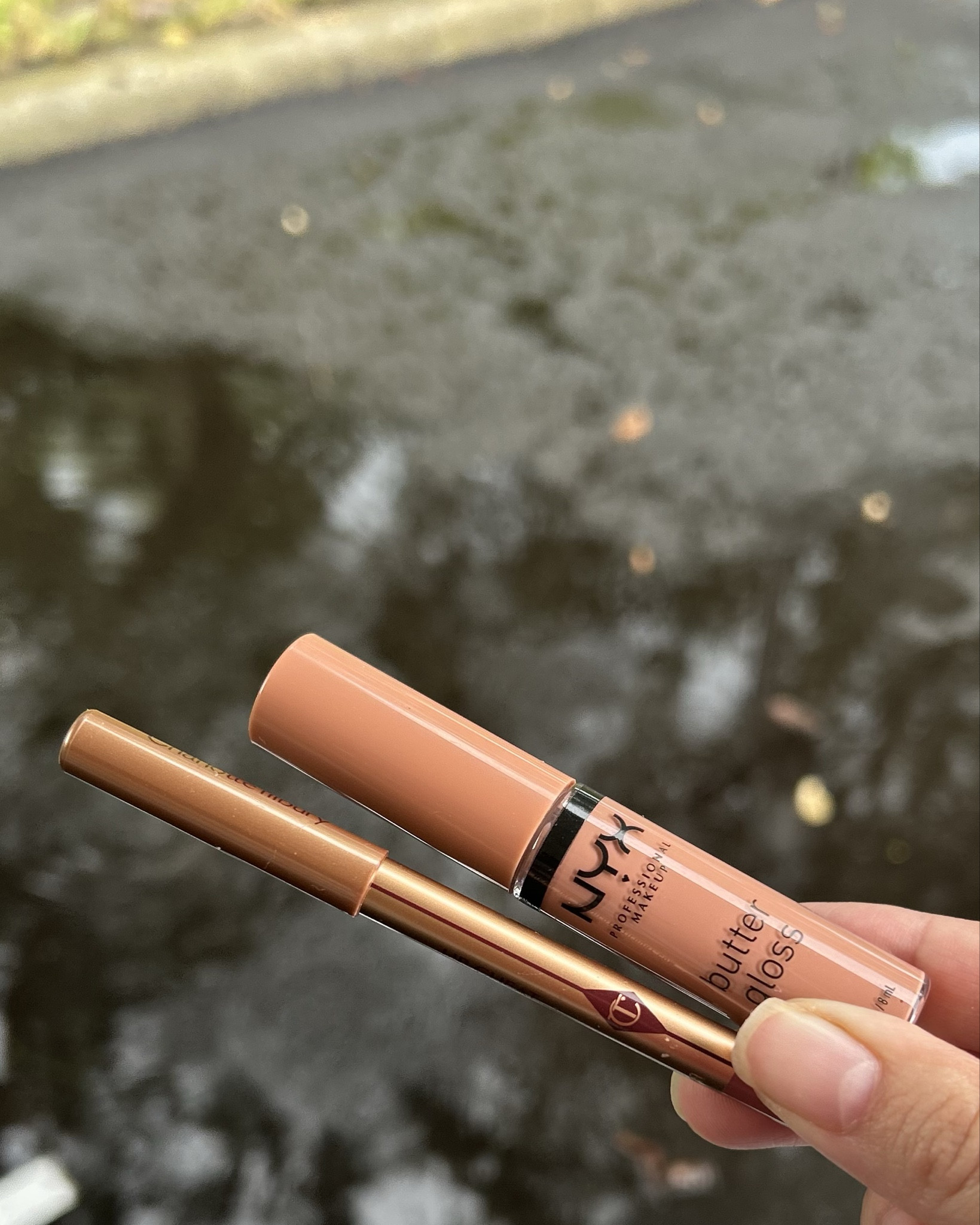 Autumn nude lip combo! 🍂
Charlotte Tilbury lip liner “Pillow Talk Medium”
Nyx Butter Gloss “Madeleine”

#LTKFallSale #LTKSeasonal