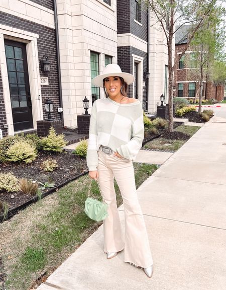 Beige flare jeans from Vici.
Runs tts and has a great fit. Love the stretch and perfect for spring! Use code: Stylesbybriannajane 

#LTKSeasonal #LTKstyletip #LTKfindsunder50