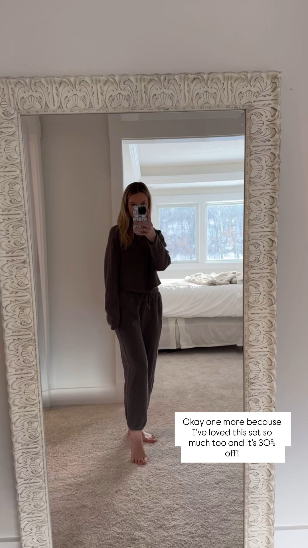 Athleta set! Size XS. The sweatshirt is cropped and I’ll link other options too! 

#LTKHoliday #LTKGiftGuide #LTKootd