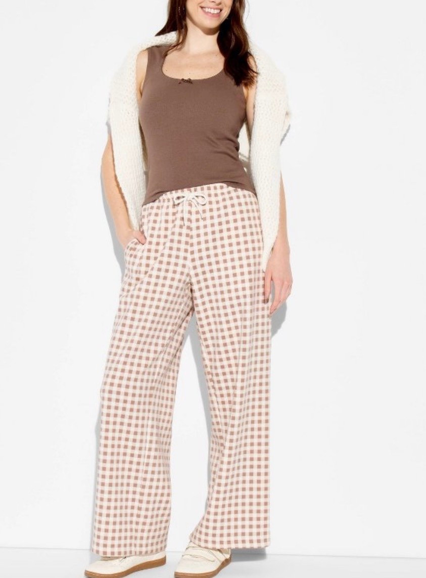 Gingham!!
Wide leg pants 
Brown Ginghamm

#LTKMidsize #LTKPlusSize #LTKPetite