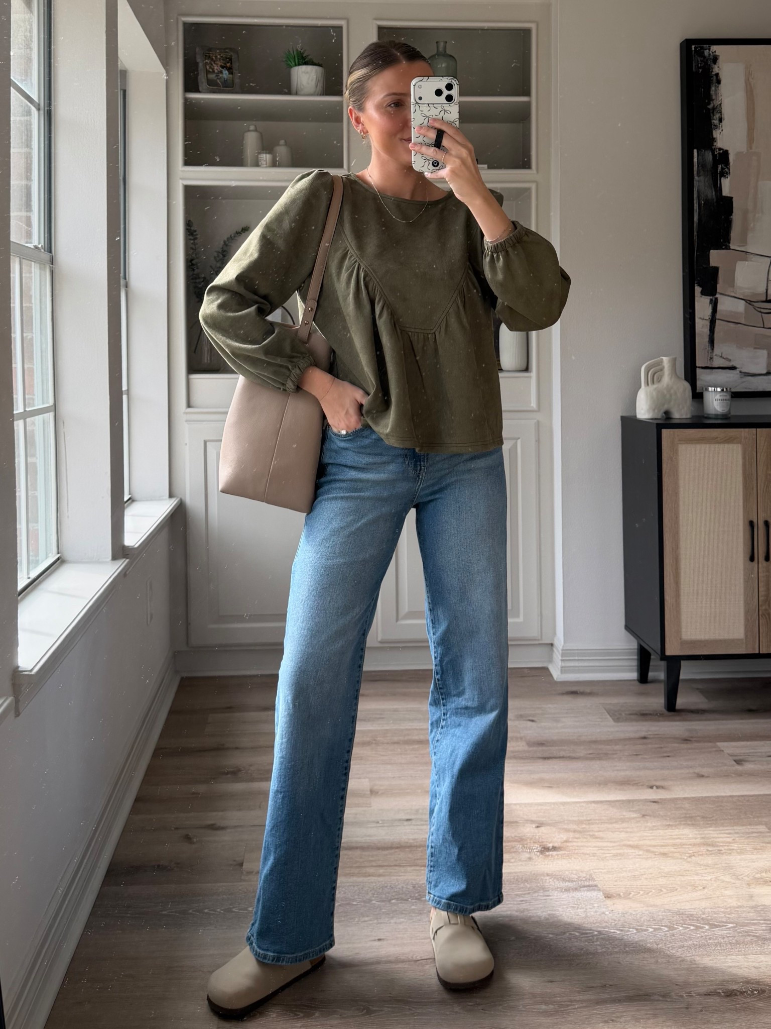 Nursing friendly top for winter!! Size S