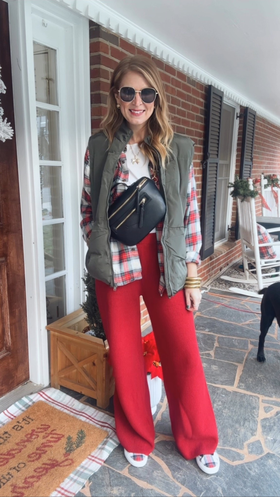 Saw this festive holiday outfit on Pinterest and had to recreate it! Cozy Christmas perfection! 🎄

#christmas #christmastime #festivestyle #festive #holidayseason #christmasmood #redandgreen #christmasoutfit