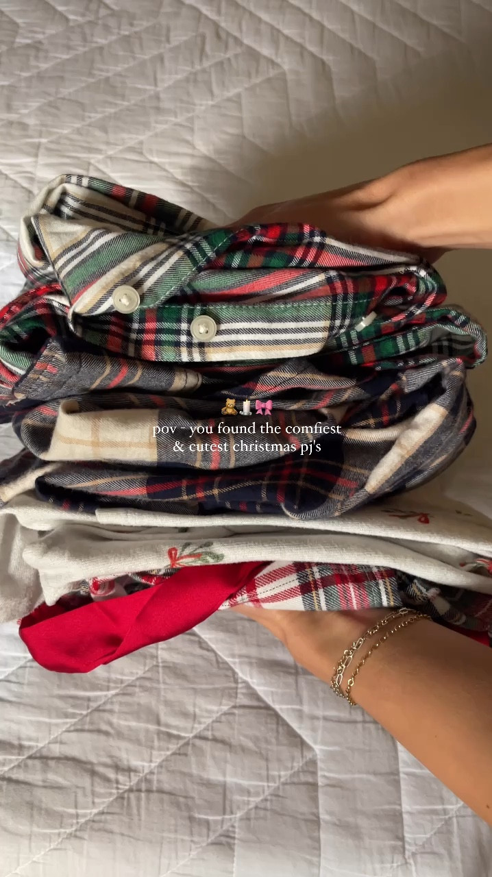 my fave comfy holiday pjs from this years lineup from brands. 
in order for what size I got 
- flannel shirt medium (wanted it oversized for me 
- flannel pant extra small 
- flannel shirt medium 
- flannel pant extra small 
- flannel sleep short extra small
- mistletoe top (so soft) insanely soft , size small 
- also I purchased the aeirie long sleeve tops & forgot to put them in this post of course. size small I git grey & navy ! 

#LTKHoliday #LTKGiftGuide #LTKSeasonal