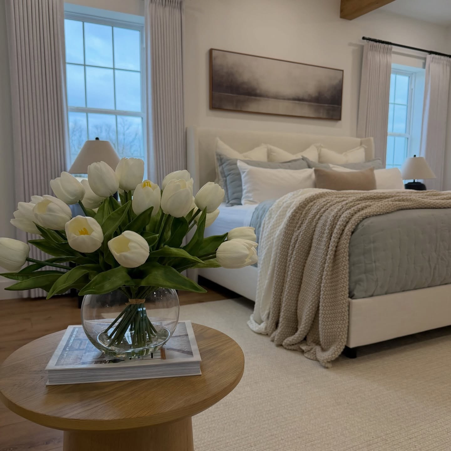 I finally understand the hype… this @onequince bedding feels like a hotel at home ☁️

The soft spring blue is the perfect seasonal refresh.

🔗 Comment SHOP for link. Use my code INFG-26MOMTO710 for 10% off at checkout.
#QuincePartner