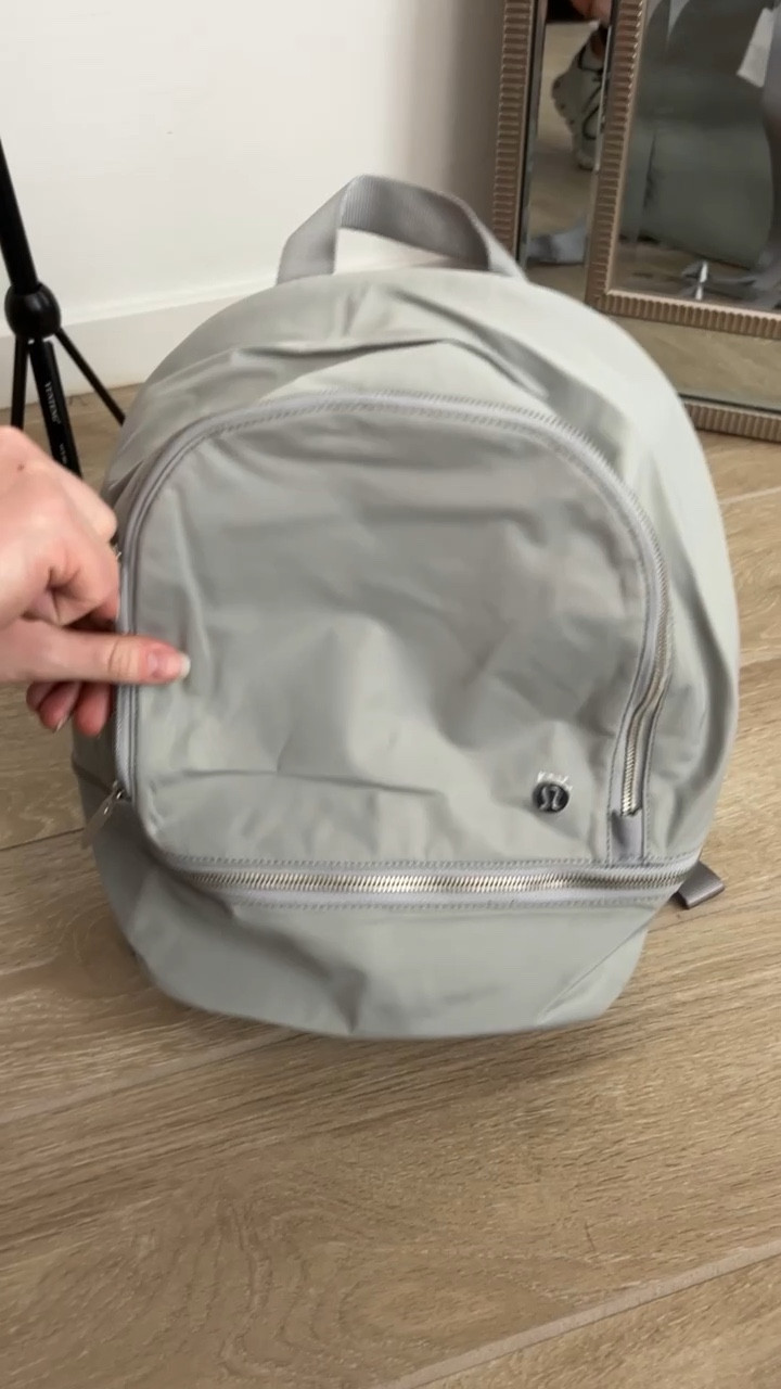 Mini backpack online lululemon