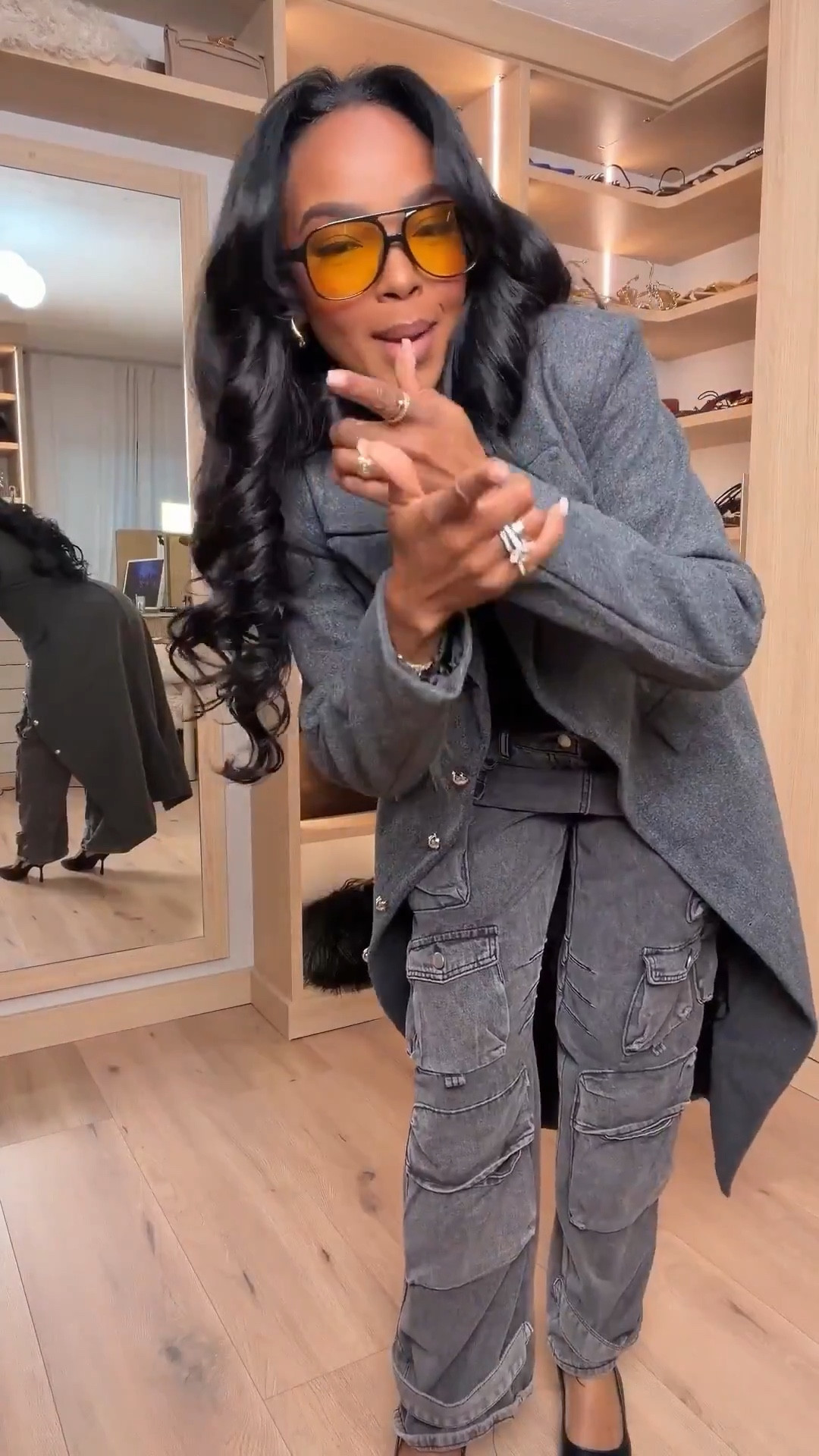 ✨ 2025 Top Seller — Effortless Edge Edition

This layered neutral look is one of those outfits that instantly pulls everything together. The structured gray coat adds polish, while the cargo pants bring a cool, street-style edge that keeps it modern and wearable. Mixing tailored outerwear with relaxed bottoms makes this an easy wear-on-repeat formula where the cost per wear keeps dropping.

Perfect for:
• City days
• Casual meetings
• Travel looks
• Elevated everyday wear

📏 Sizing:
Coat: Small
Top: Small
Pants: 27 Long
Shoes: True to size

Measurements:
5’4” · 138 lbs · 34D · 27” waist · 40” hips

Tap to get details.

Neutral layering outfit, gray coat styling, cargo pants outfit ideas, elevated casual looks, modern street style, versatile wardrobe staples.

Follow me on Instagram and YouTube @kirasfashionfinds

Follow my LTK @kirasfashionfinds on the @shop.LTK app to view this post and get my exclusive app-only content!

#liketkit #LTKootd #LTKPetite
@shop.ltk
https://liketk.it/5Kf6u