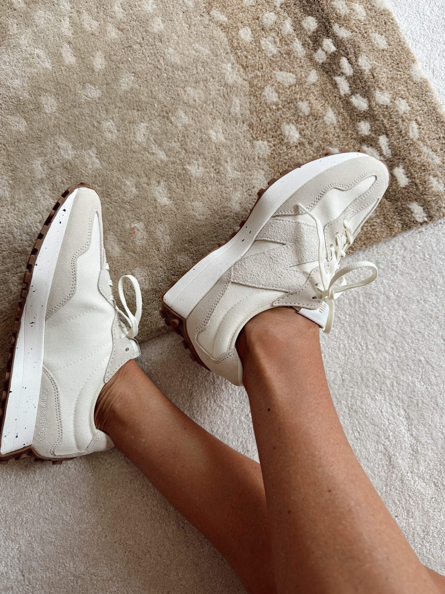 302 court sneakers
