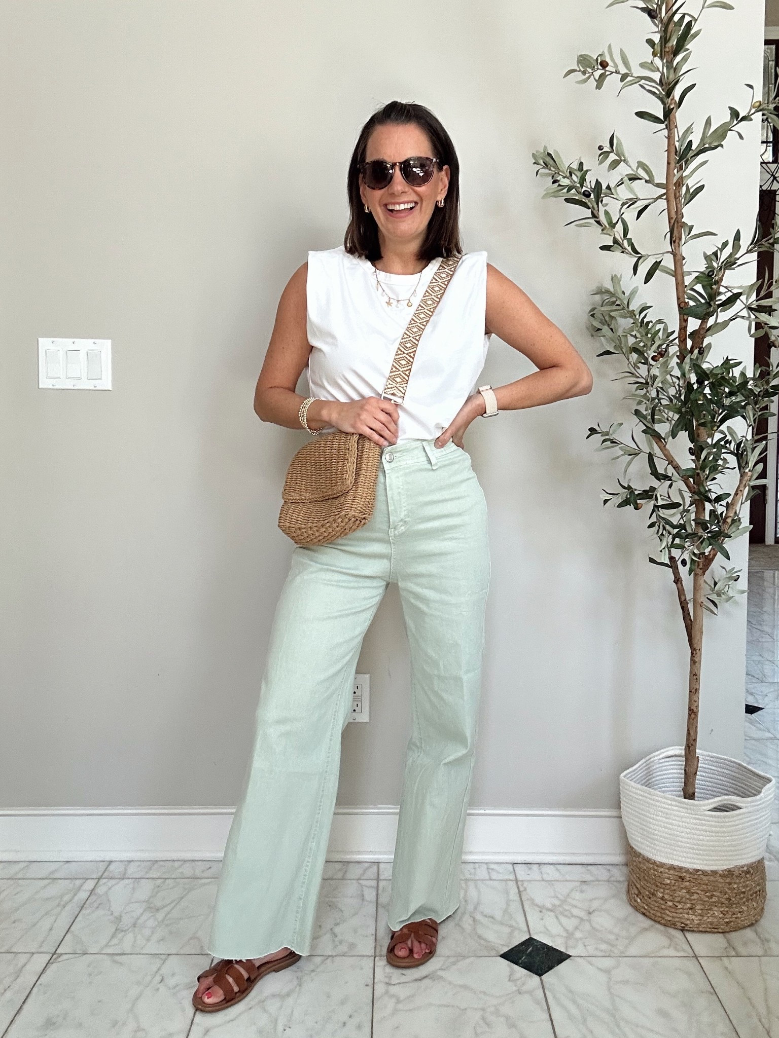 Spring outfit idea!

Wide leg jeans run true to size, top runs true to size.



#LTKStyleTip #LTKFindsUnder50 #LTKPetite