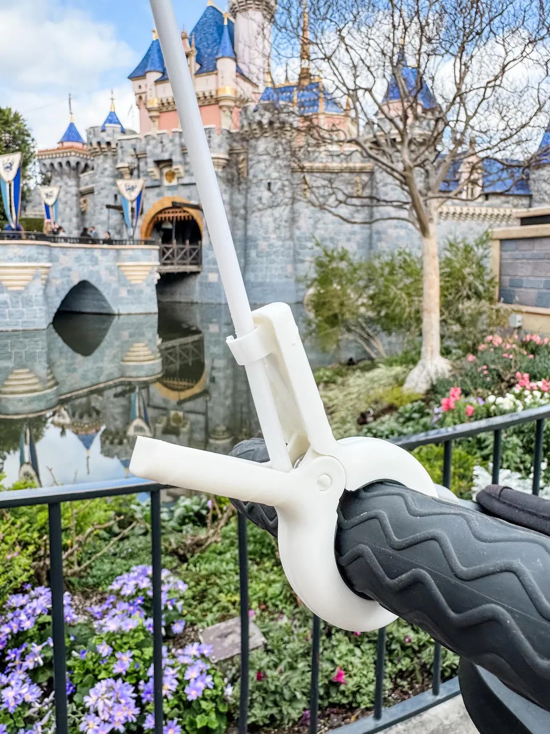 Version 2 (V2) CLIP ONLY | The Original Stroller Flag | Stroller Clip | Theme Park Accessory |  S... | Etsy (US)