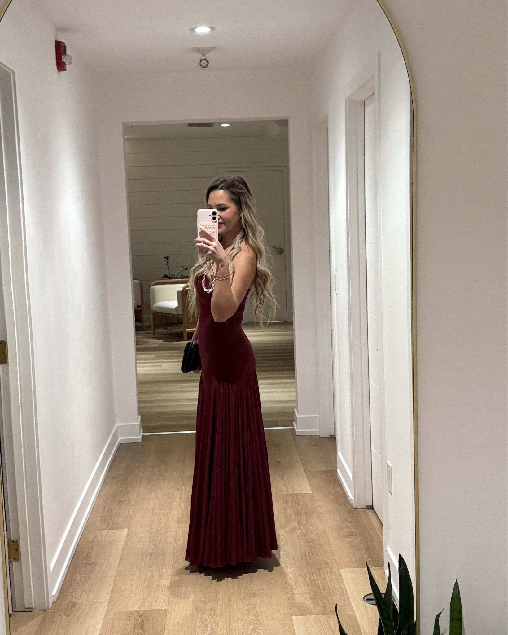 The dress I reach for when I need something timeless + flattering 🤎
Exact link below ✨

#LTKcanada #LTKwinter #LTKdresses