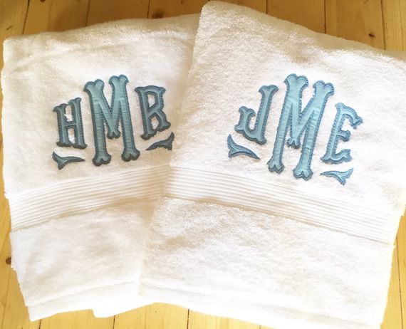 Monogram Applique Terry Cloth Bath Towel / Terrycloth Towel | Etsy | Etsy (US)