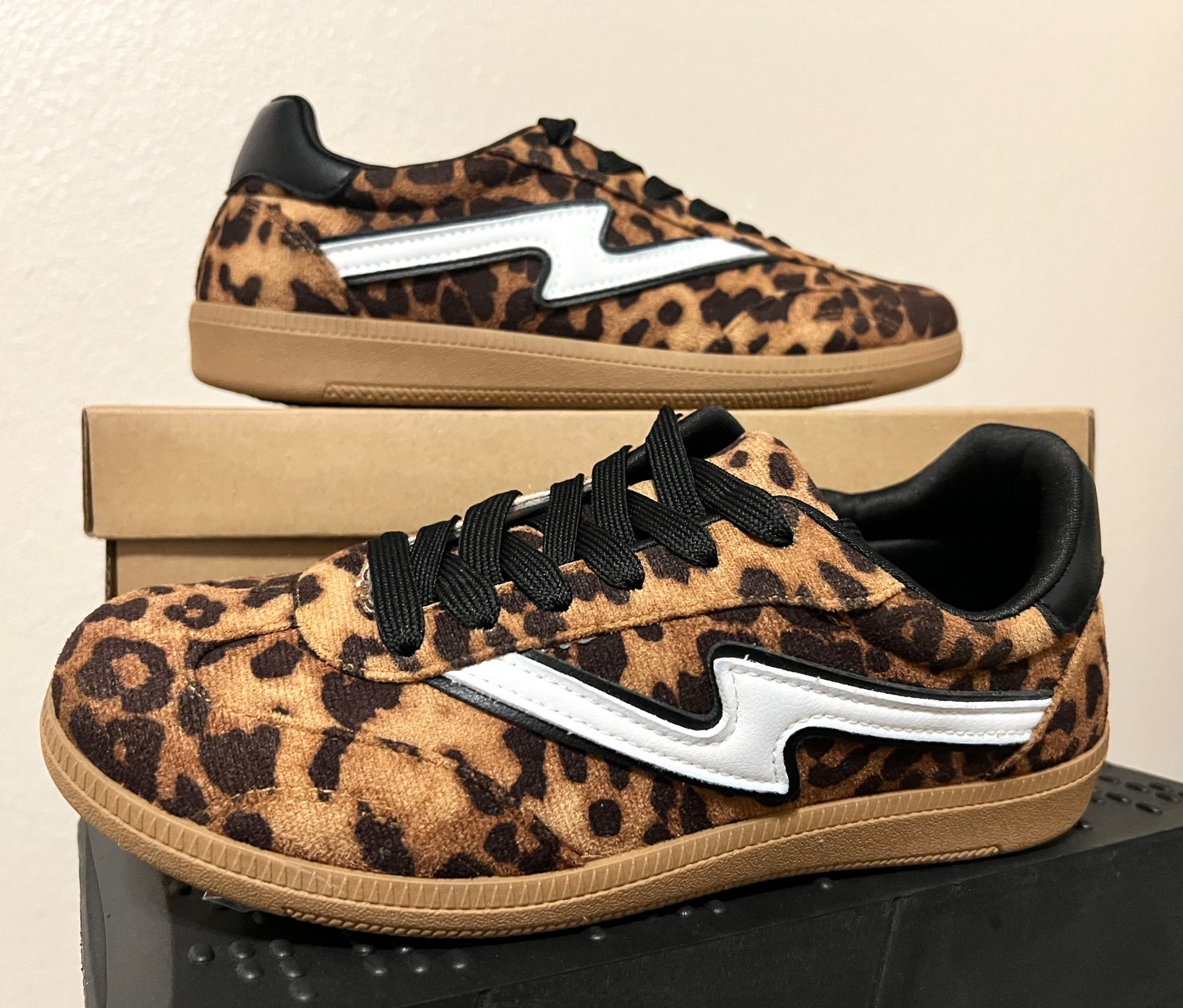 Leopard sneakers are a must because they’re a neutral! 😉  This one is a good dupe for the very hard to find OGs! 

#LTKdayinmylife #LTKootd