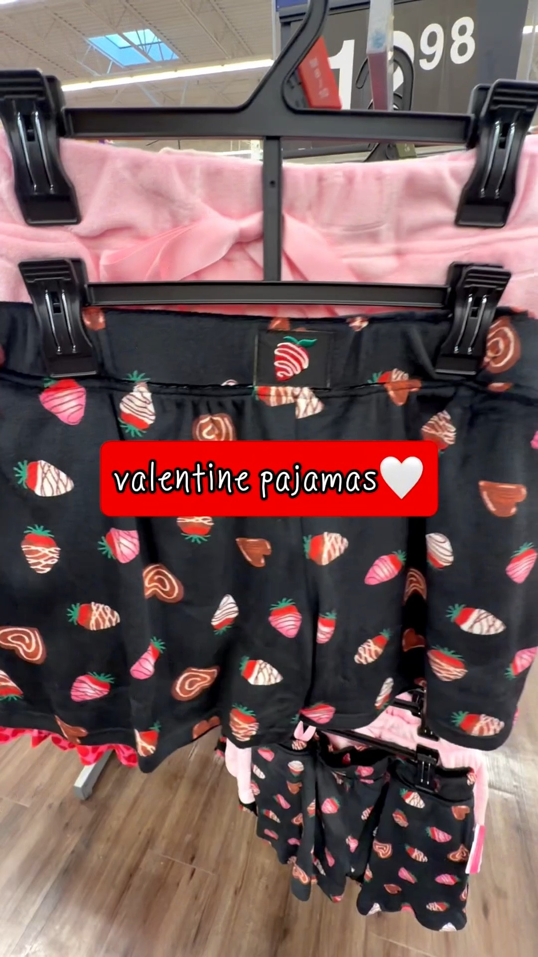 
Valentine pajamas because self-love counts too ♥️
Soft, comfy, and perfect for cozy nights in 💋



#LTKPetite #LTKmomlife #LTKSeasonal