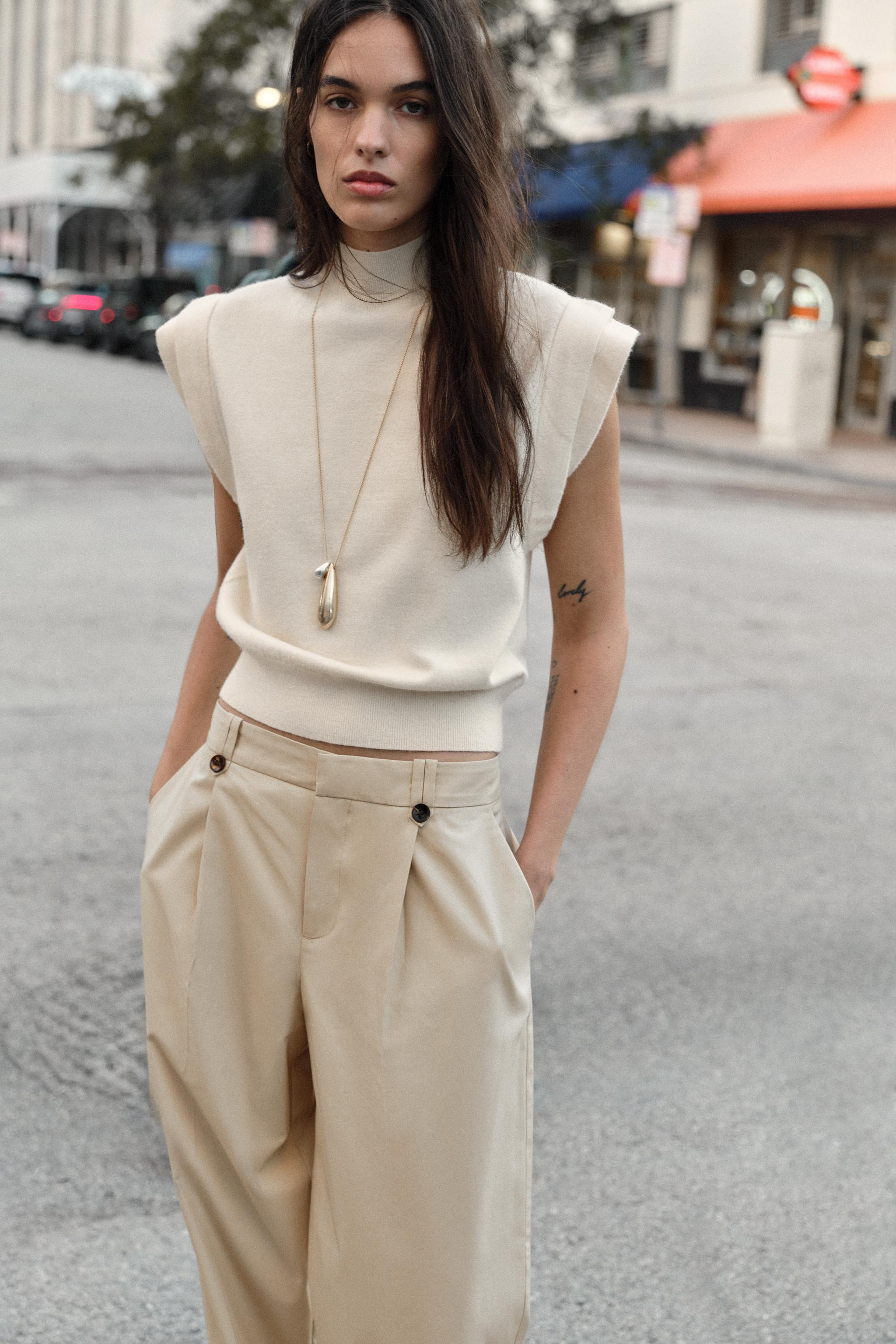 MARKED SHOULDERS KNIT TOP | Zara US