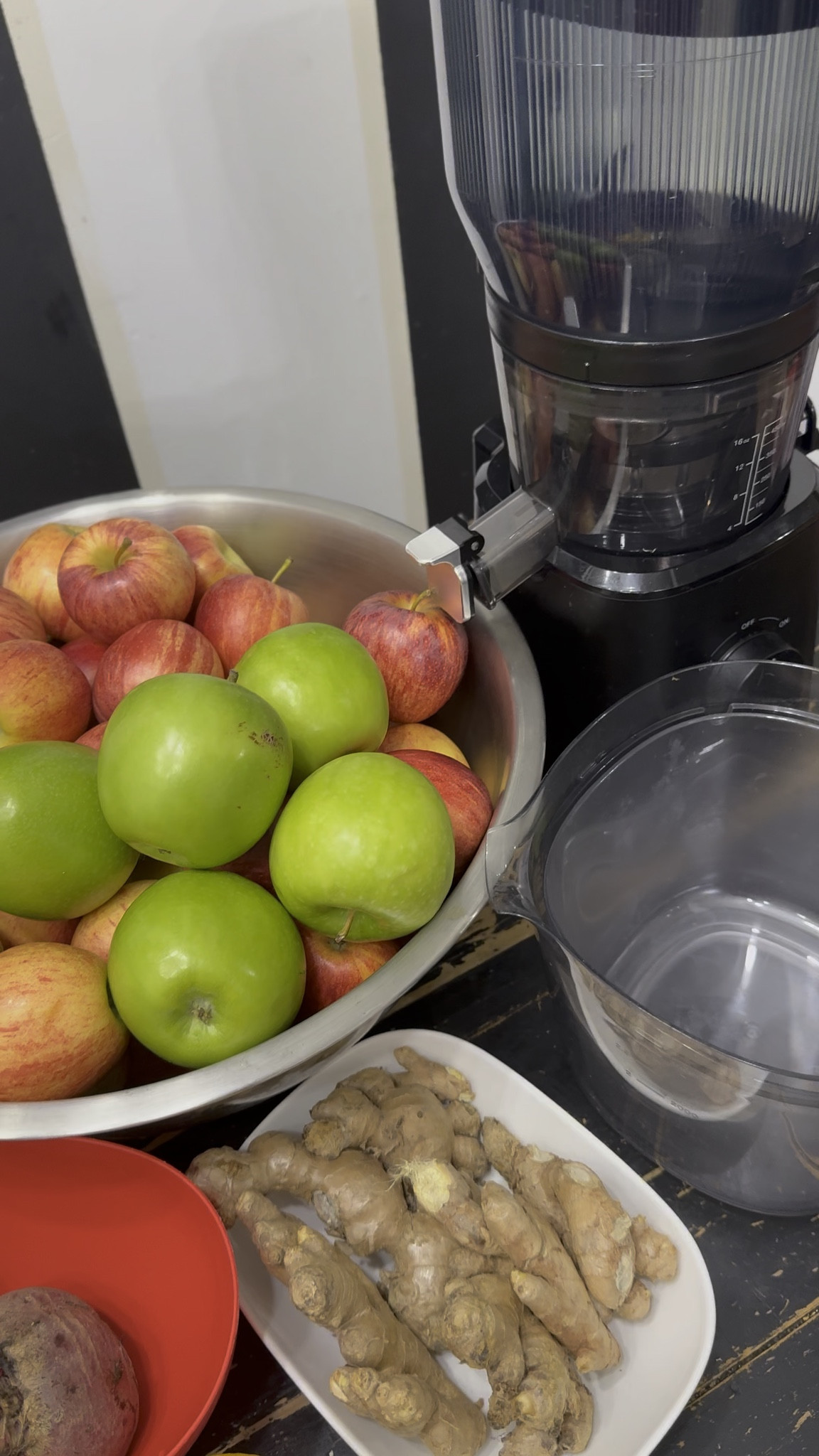 The best juicer on the market 🥬✨
If you’re serious about your health, energy, and consistency, this is the upgrade that makes fresh juice a daily habit instead of a struggle.
I linked the juicer I swear by on LTK.

#bestjuicer #juicingdaily #healthinvestment #wellnessroutine #guthealth #healthyhabits #LTKfinds #LTKsale #shoppingfavorites #onlineshopping #ShoppingWithPriiincesss #AtlantaCreator #Atlantacontentcreator

#LTKfoodie #LTKHome #LTKselfcare