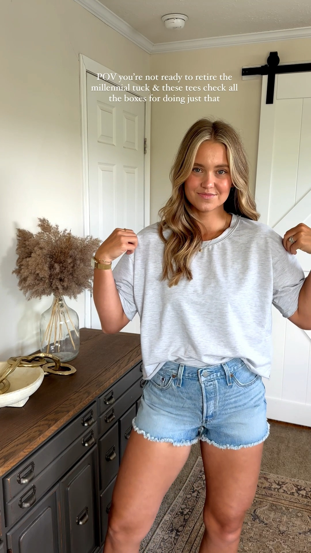 Perfect tee, fp look for less, true to size, Amazon find! I’m in mediums. 