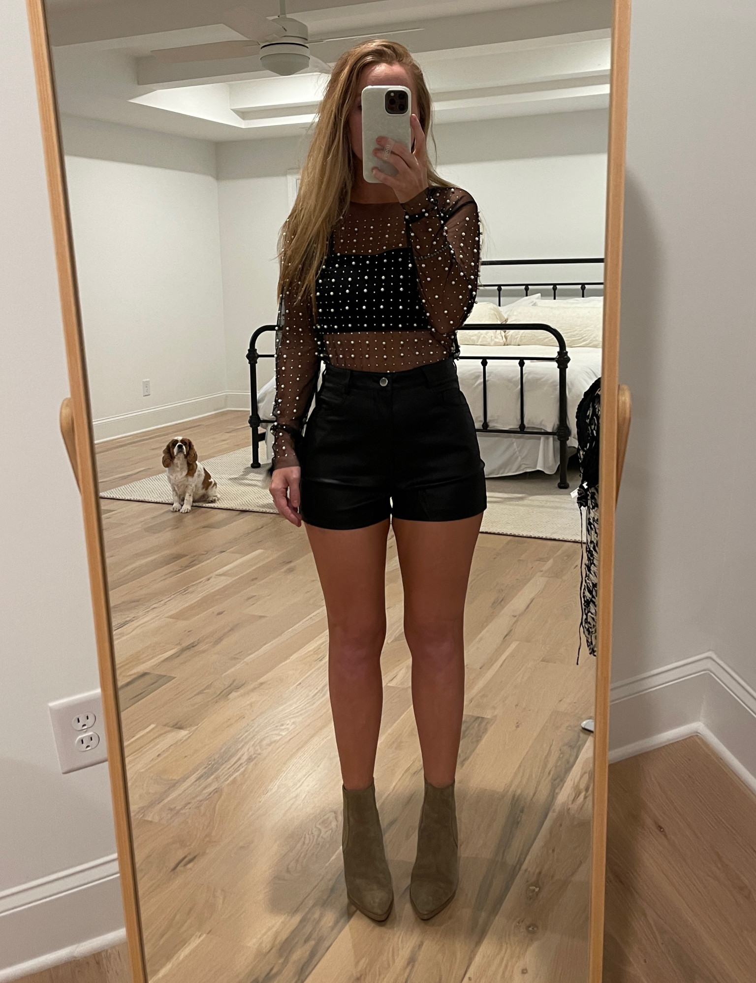 Beyoncé concert outfit option one 