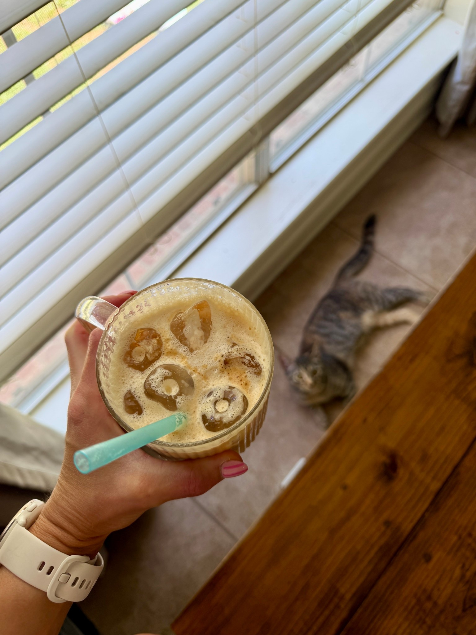 Salted honey latte- organic raw honey, flaky sea salt, and my fav glass mug! 

#LTKdayinmylife #LTKmorningroutine #LTKfoodie