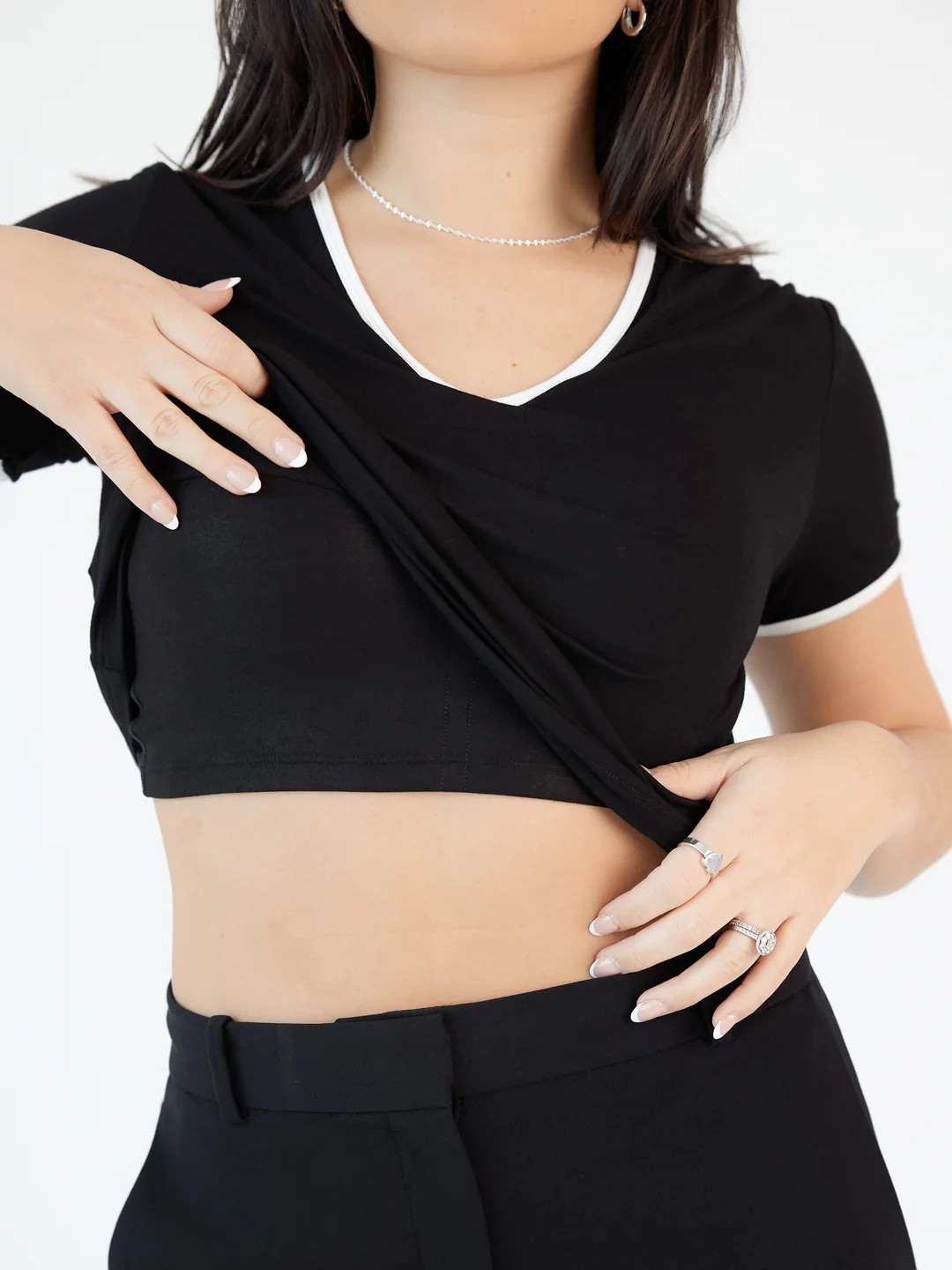 Loose V-Neck T-Shirt Brami | Klassy