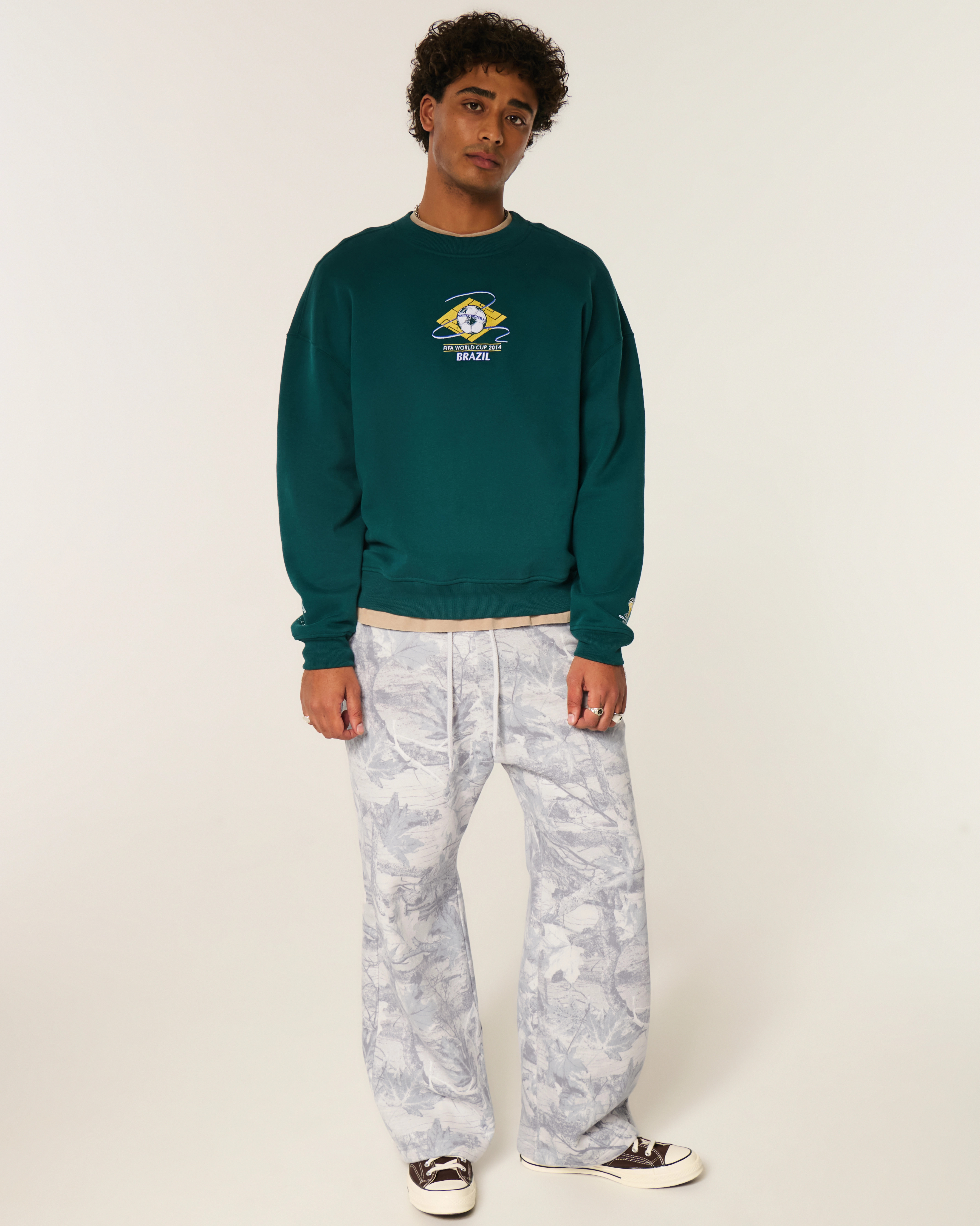 Hollister Feel Good Camo Baggy Bootcut Sweatpants | Hollister (US)