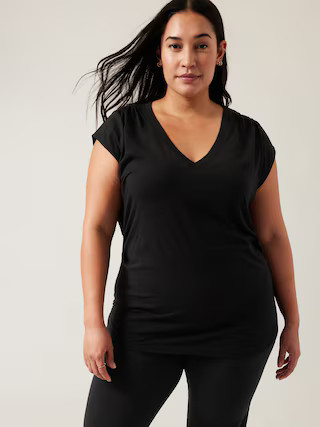 Outbound V Neck Tee | Athleta