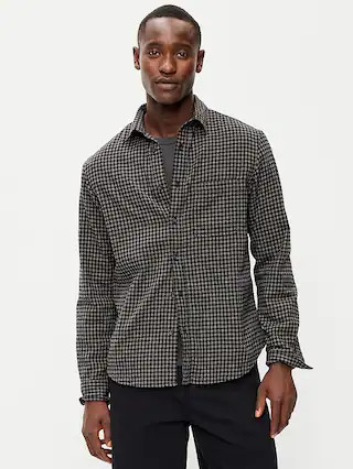 Relaxed Long-Sleeve Plaid Flannel Pocket Shirt | Old Navy (US)