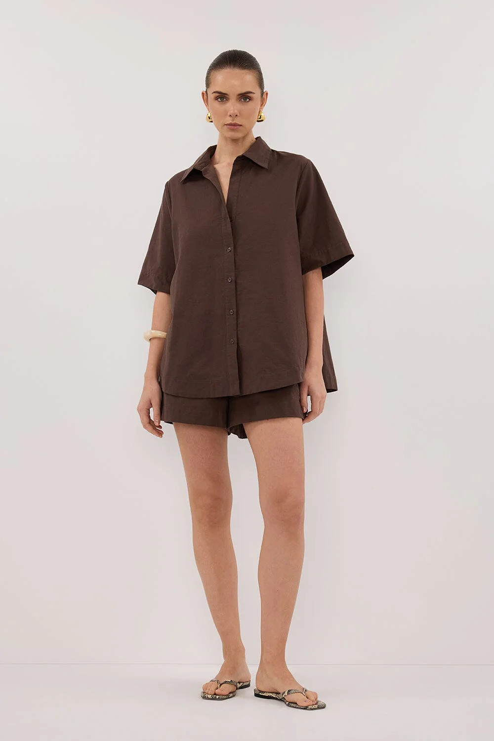 ELARA CHOCOLATE OVERSIZED SHORT SLEEVE SHIRT | DISSH