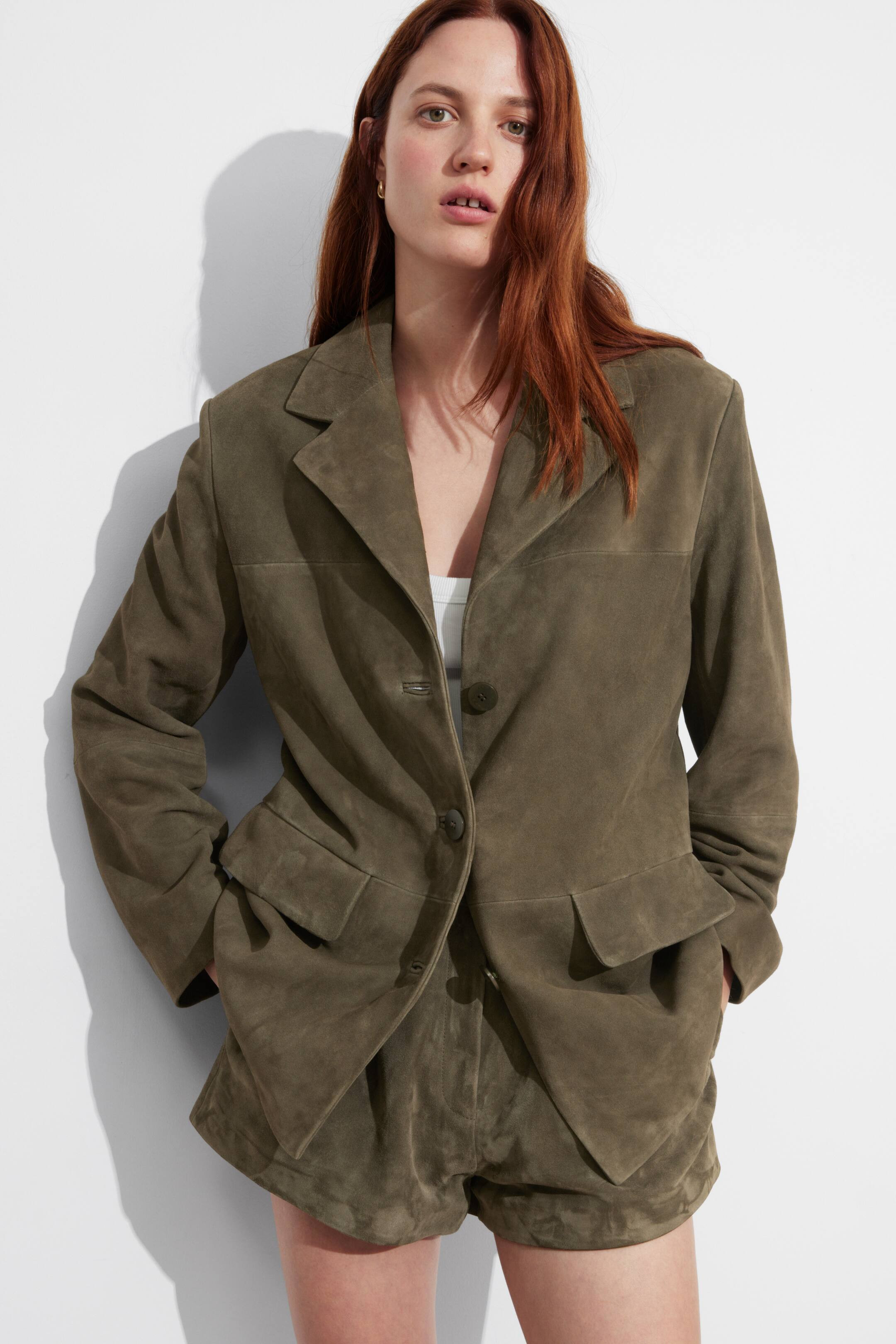 Suede Blazer | H&M (UK, MY, IN, SG, PH, TW, HK)