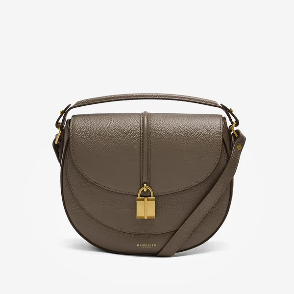 Der Siena Saddle | Dark Taupe Small Grain | DeMellier | DeMellier