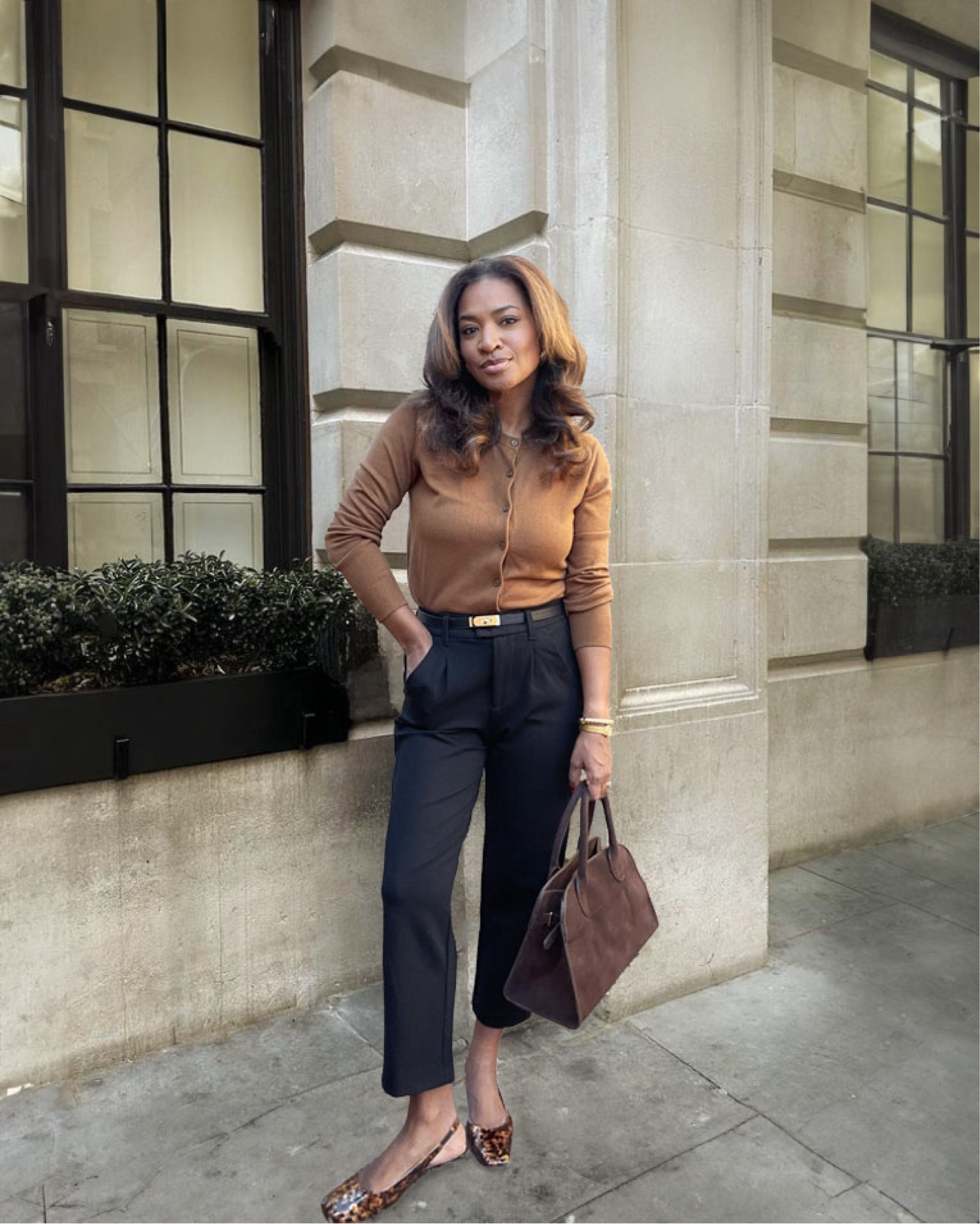 My favorite tones for fall. Chocolate brown and black! 🍁🤎 wearing a small in the cardigan. Pants are a size 4 petite 

#LTKFindsUnder50 #LTKSeasonal #LTKFindsUnder100