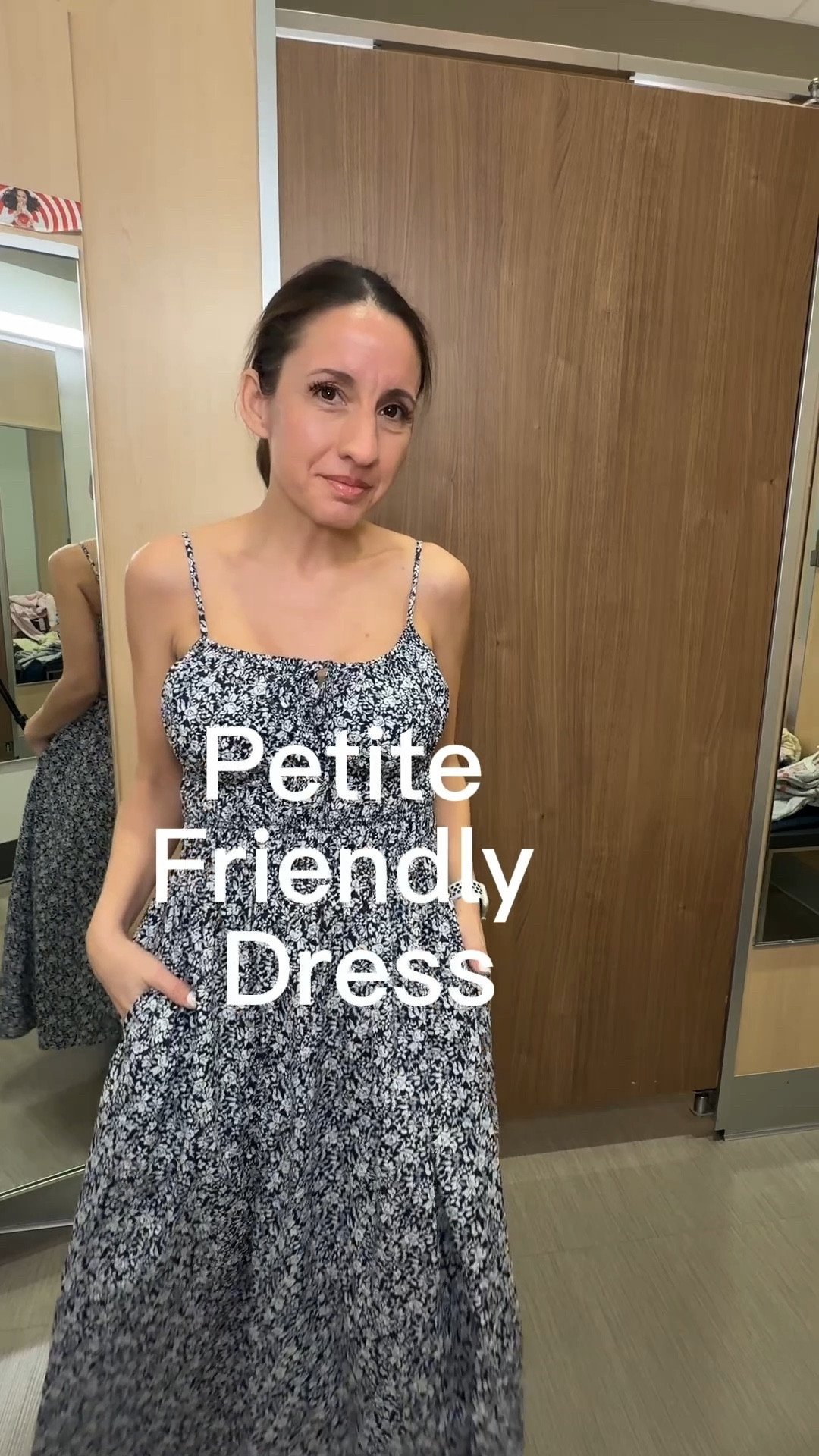 Floral dress with pockets. 
I love this dress. 
Petite friendly dress  

#LTKstorytime #LTKSeasonal #LTKOver40